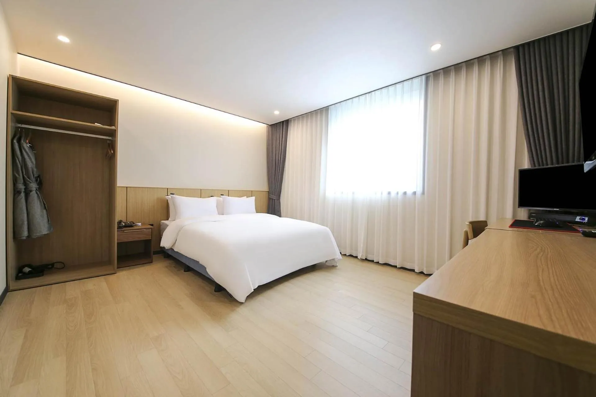 Bed in Benikea hotel