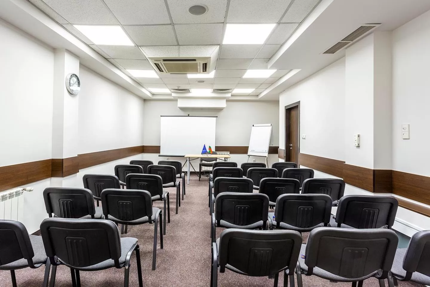 People in Sofia Palace Hotel by HMG