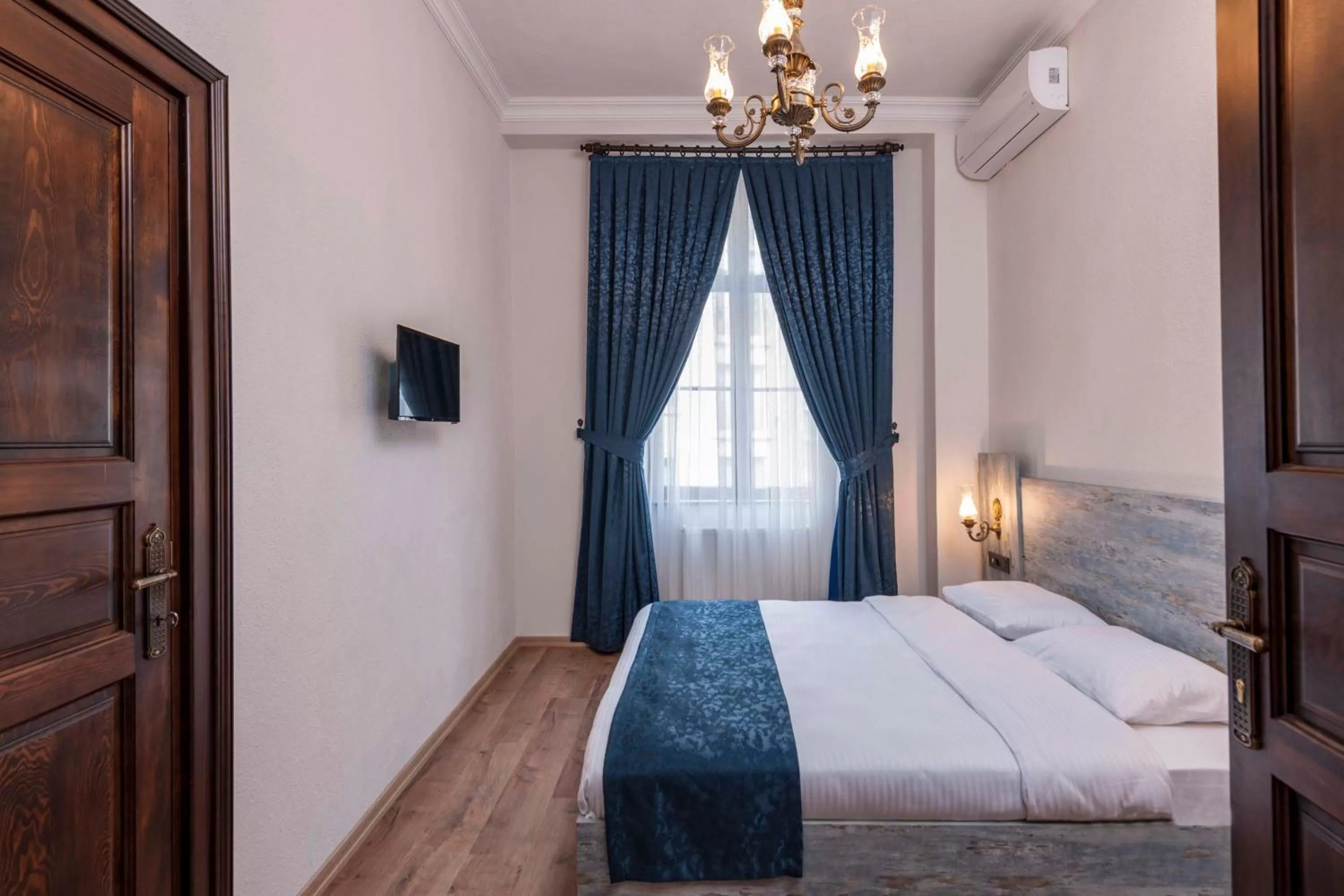 Bed in Element Garden