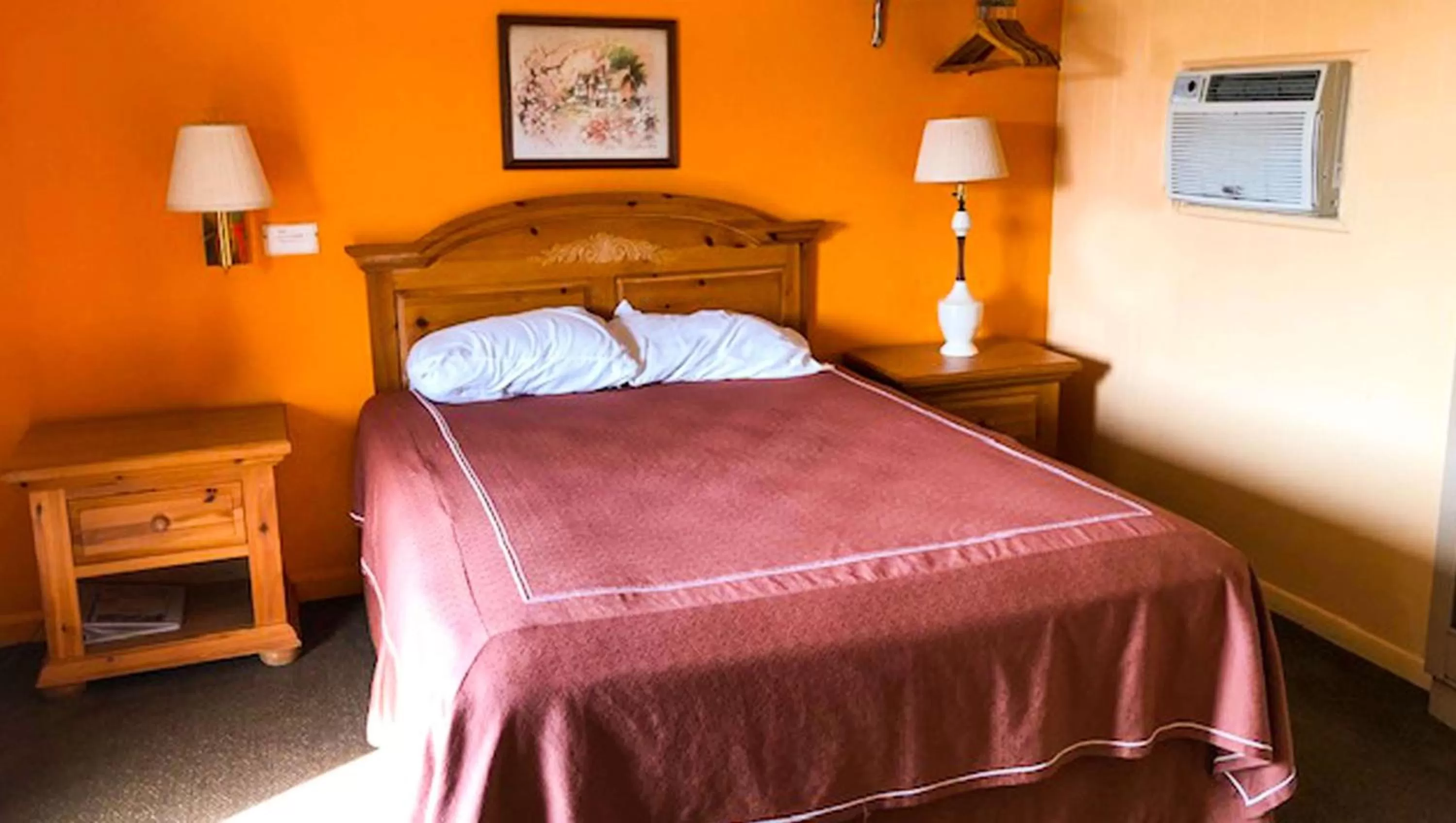 Photo of the whole room, Bed in Motel Forrest Rockville