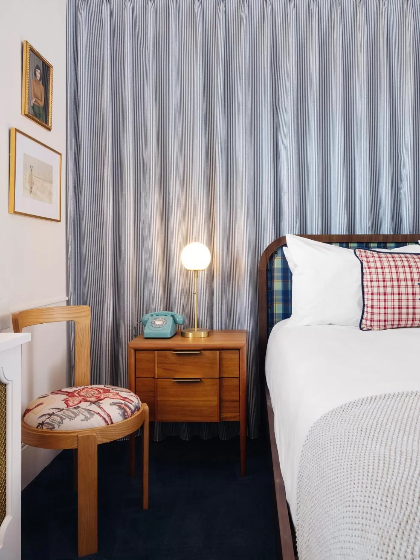 Bed in Palihotel San Diego Gaslamp Quarter