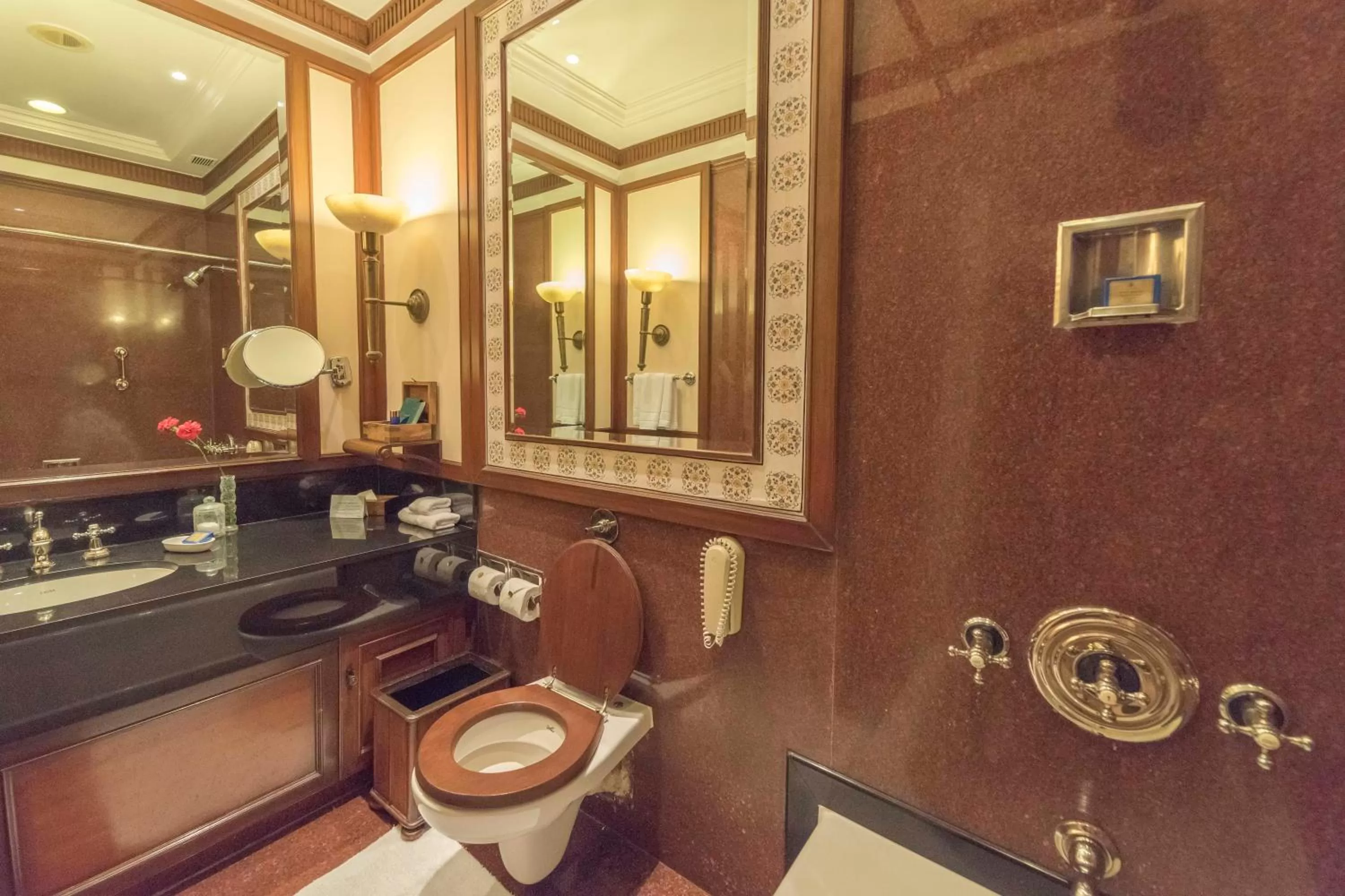 The Oberoi Grand Kolkata