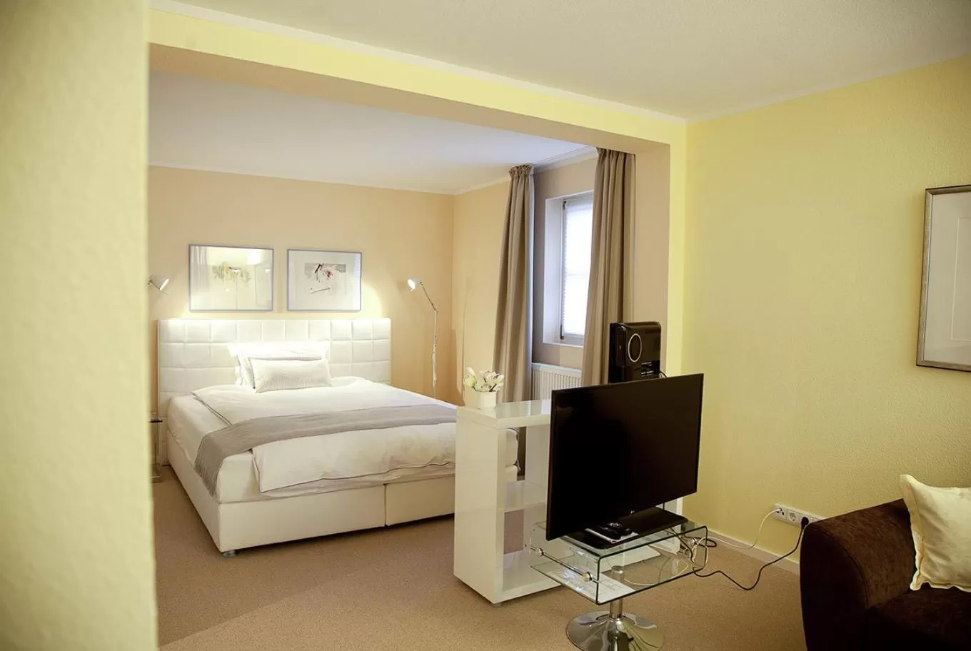 Bed in Arthotel ANA Fleur