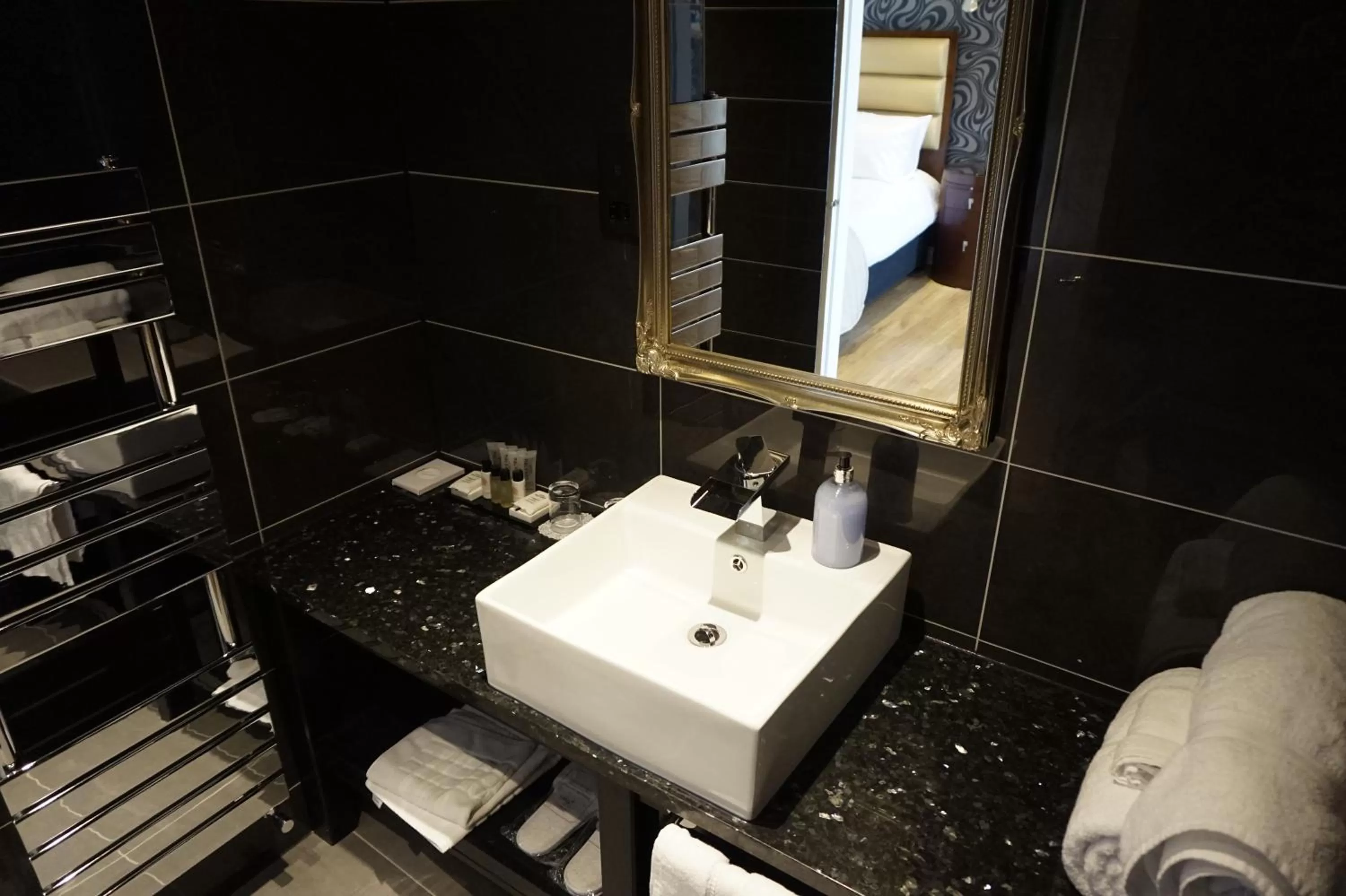 towels in Halvard Hotel