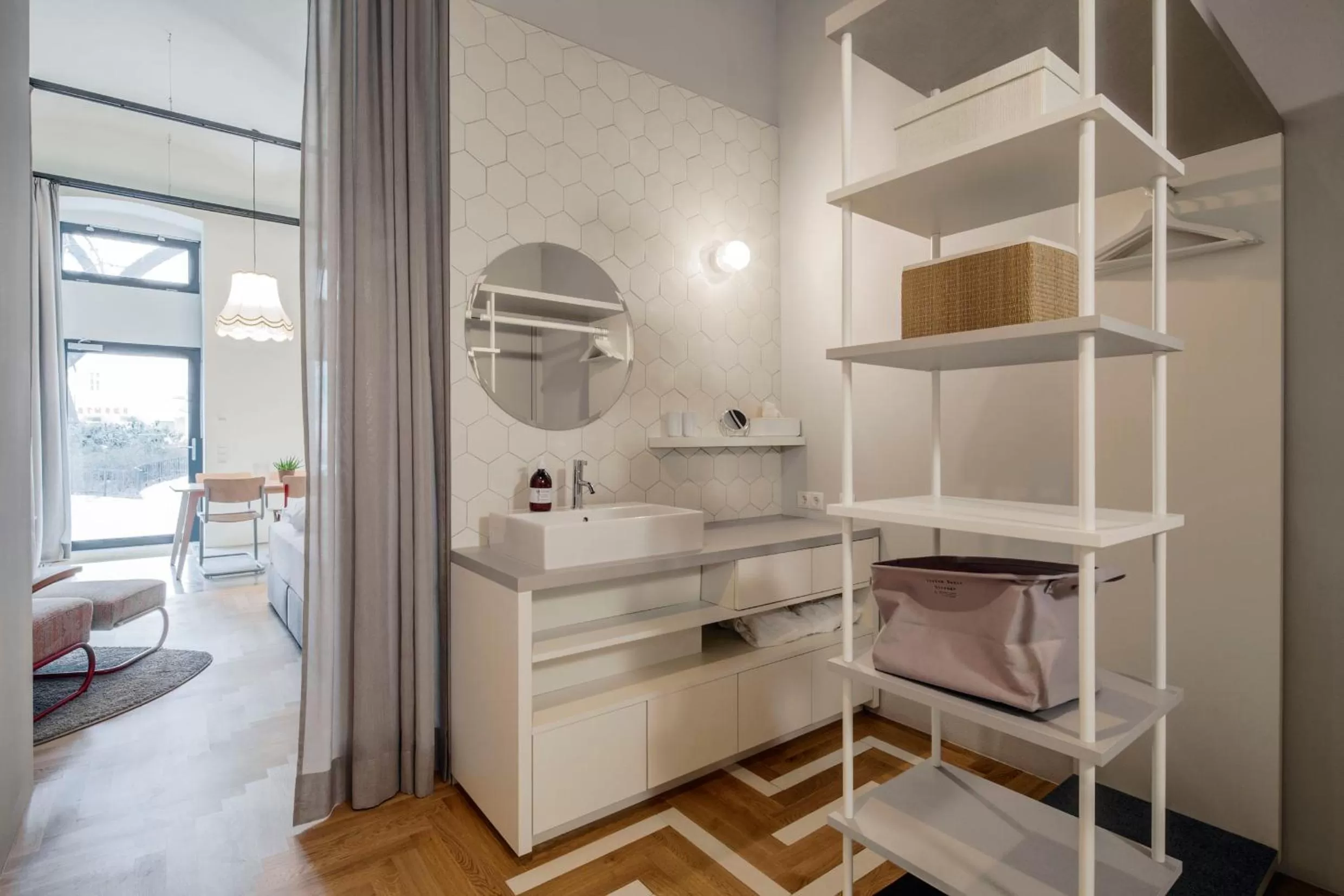 Bathroom, Bed in grätzlhotel Karmelitermarkt