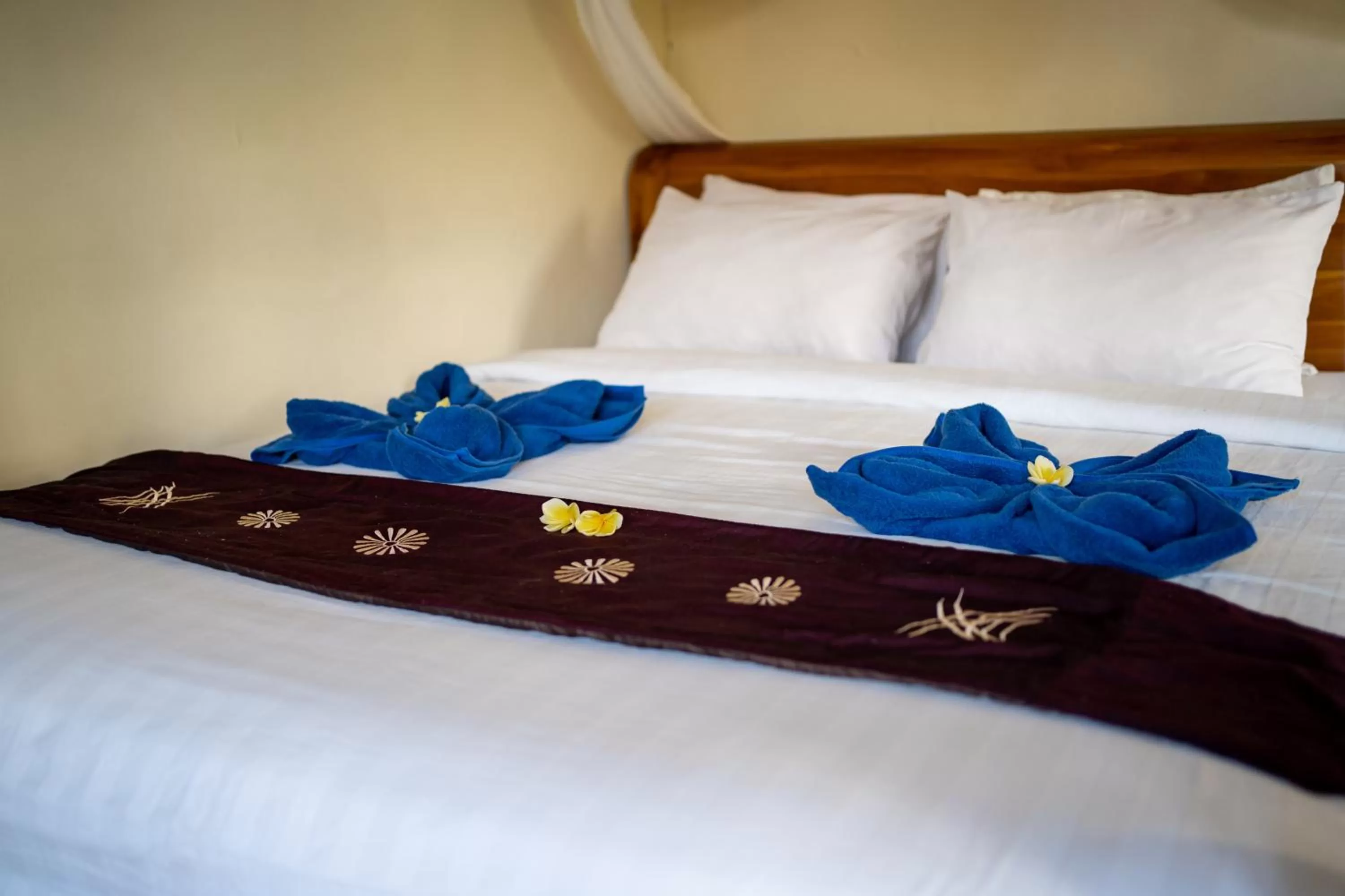 Bedroom, Bed in Nick's Pension