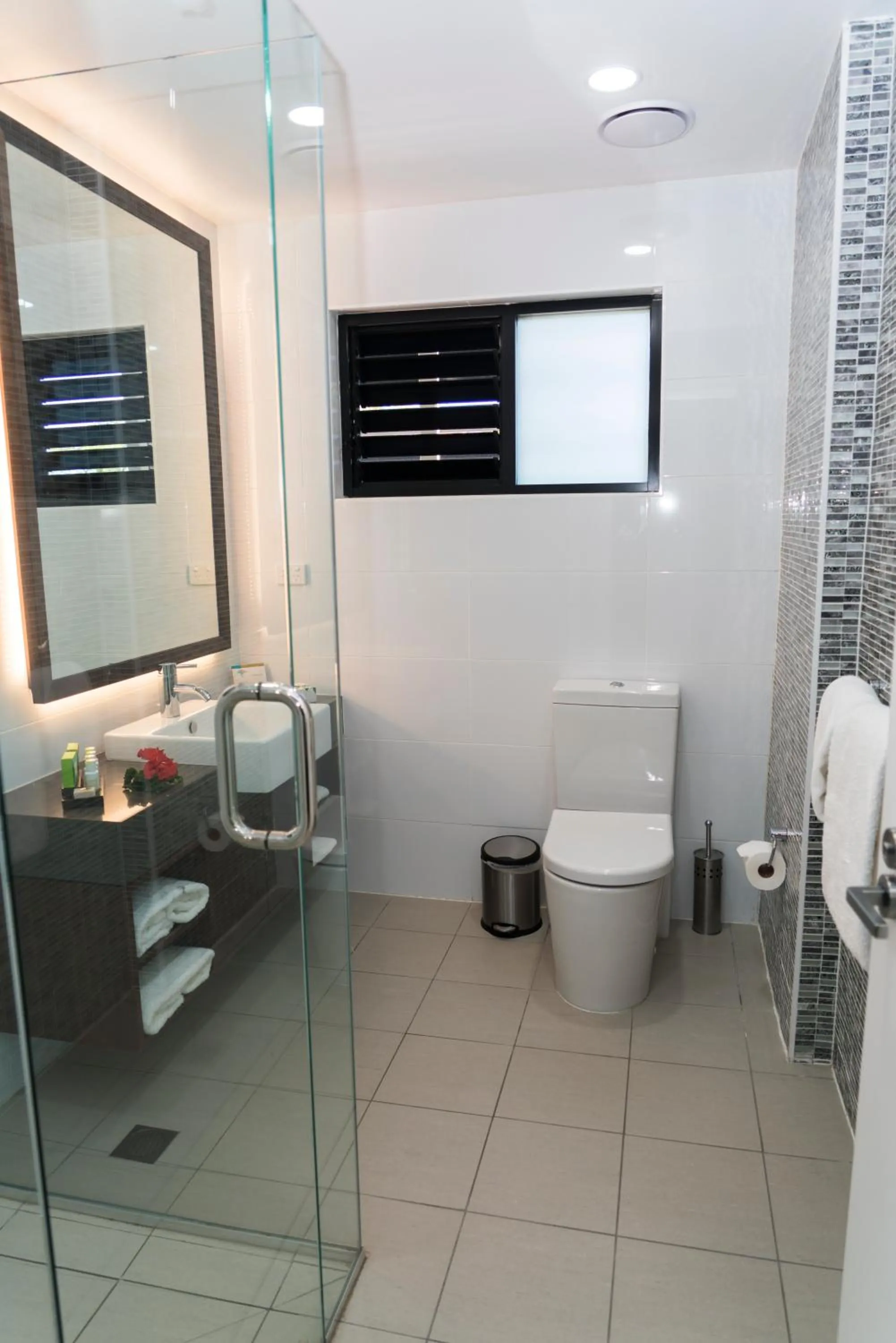 Toilet in The Palms Denarau Fiji