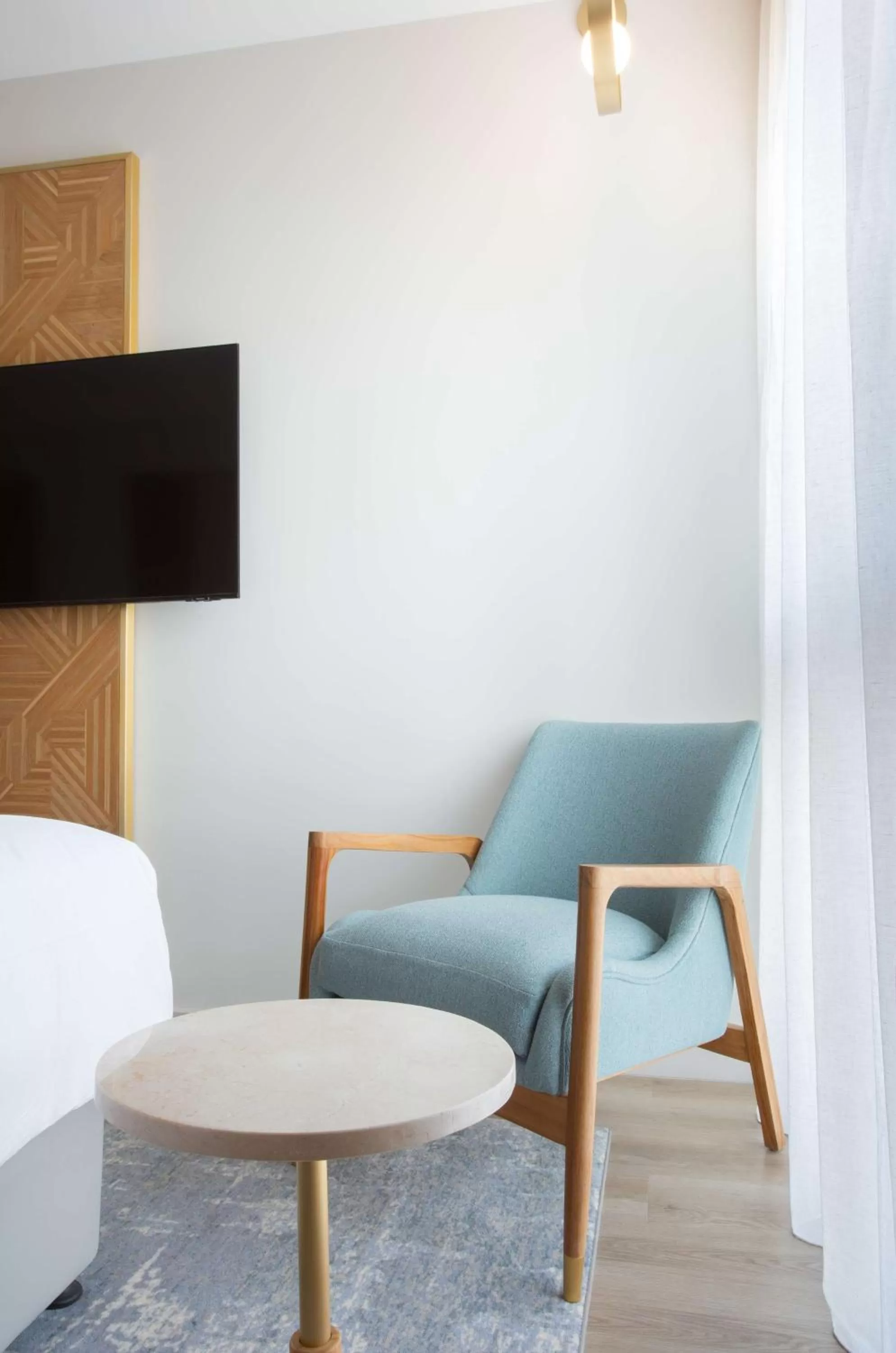 TV and multimedia in Radisson Hotel Saint Denis, La Reunion