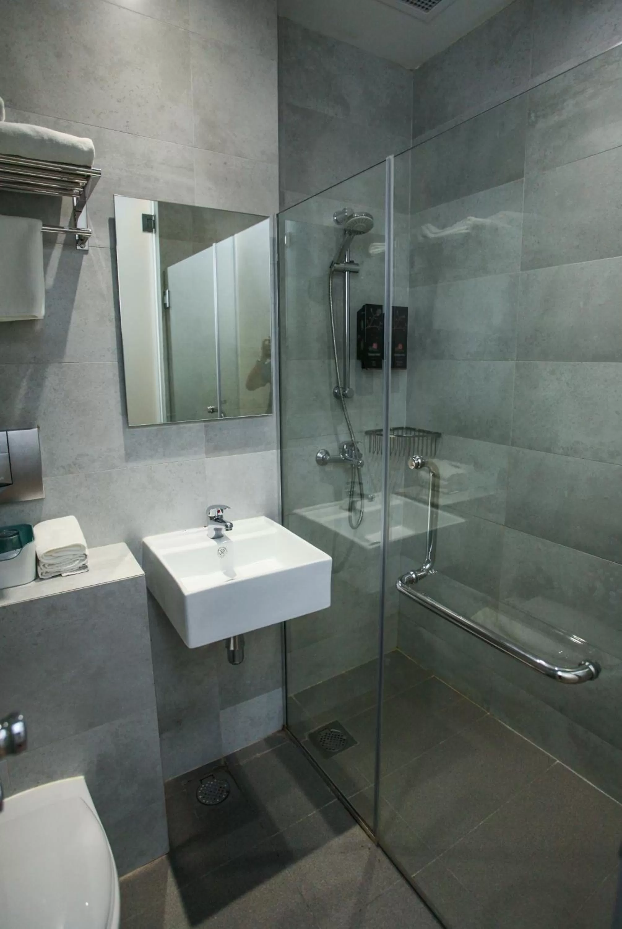 Bathroom in Champion Hotel