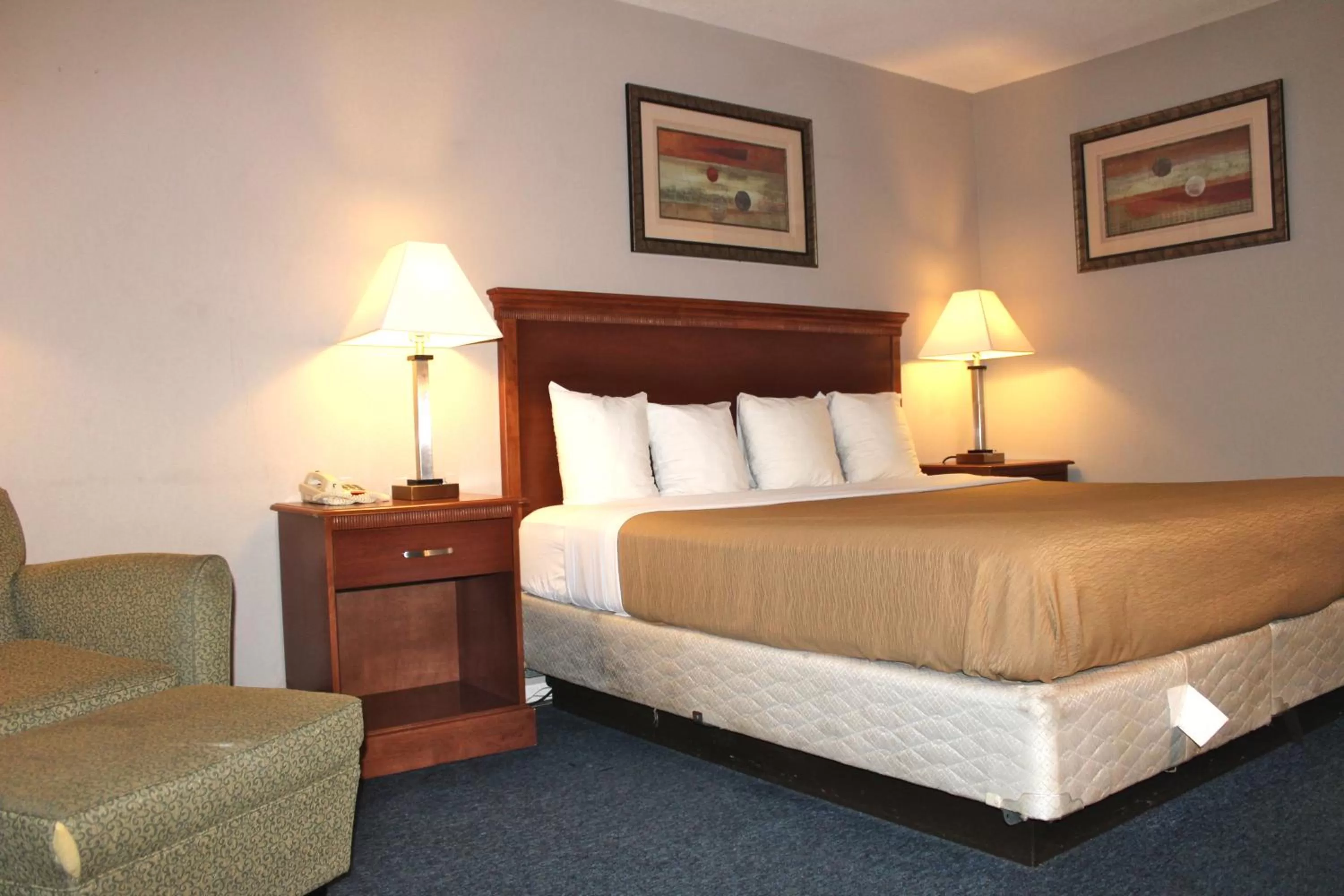 Bedroom in Interstate Motel