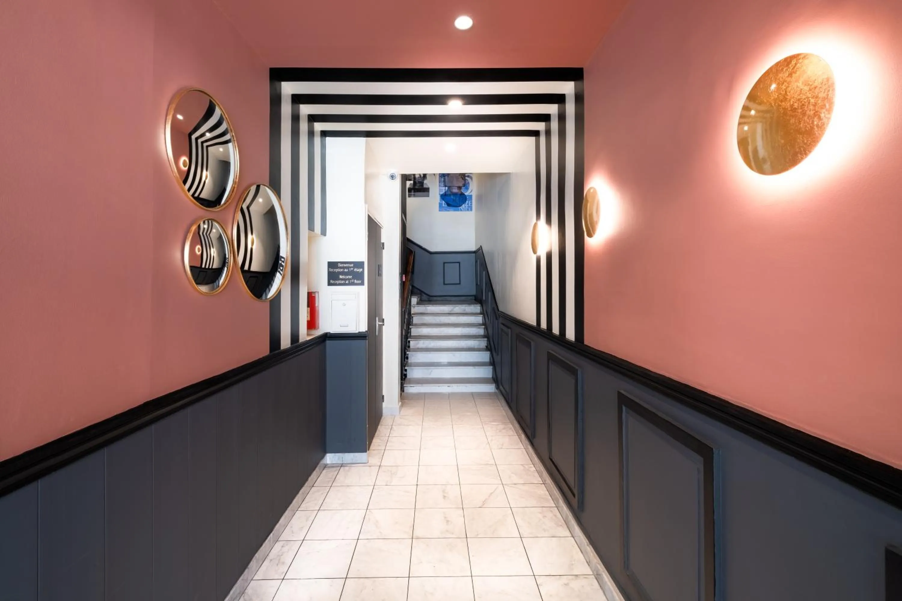 Facade/entrance in Hôtel Le Seize, Nice Centre