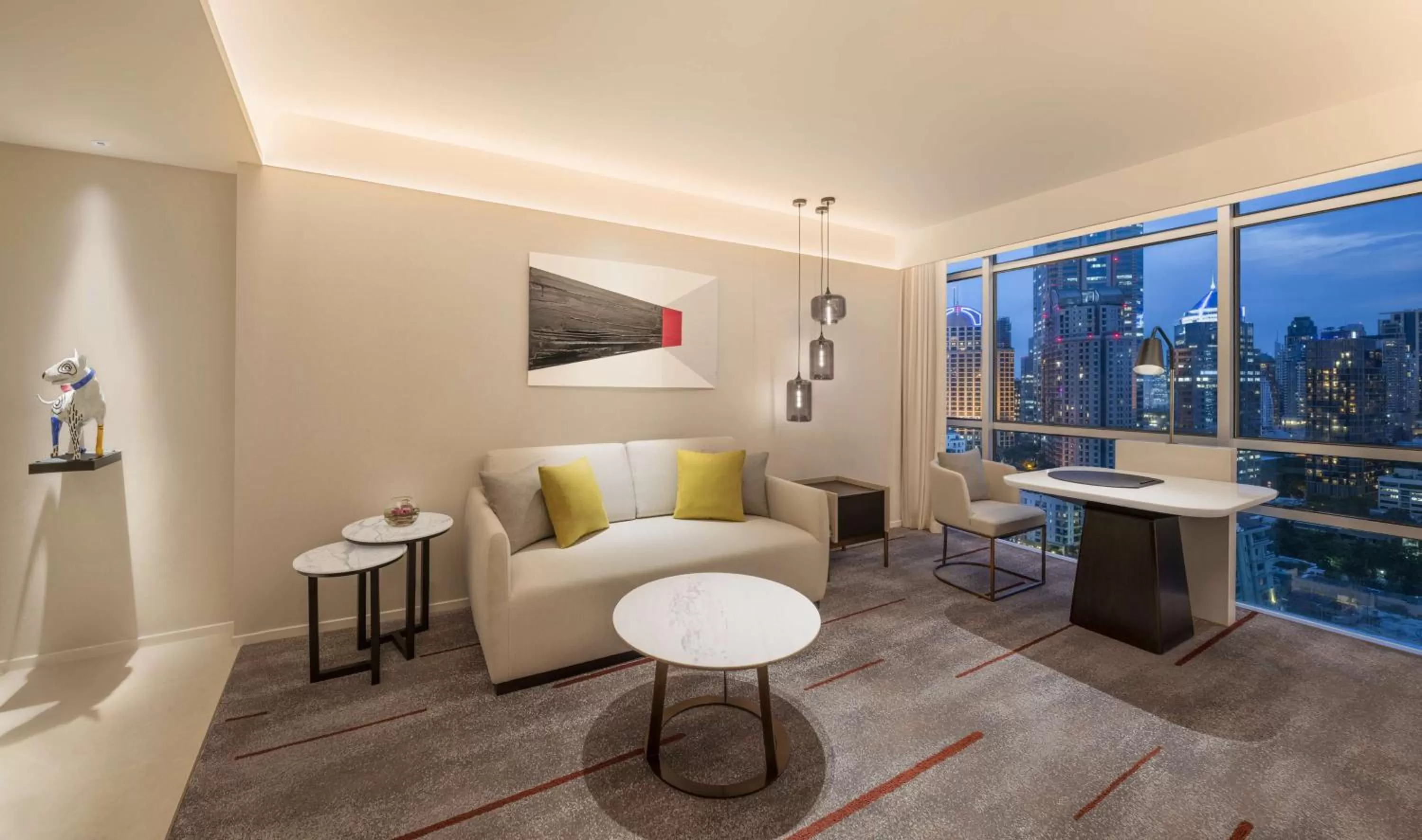 Bedroom in DoubleTree by Hilton Bangkok Ploenchit