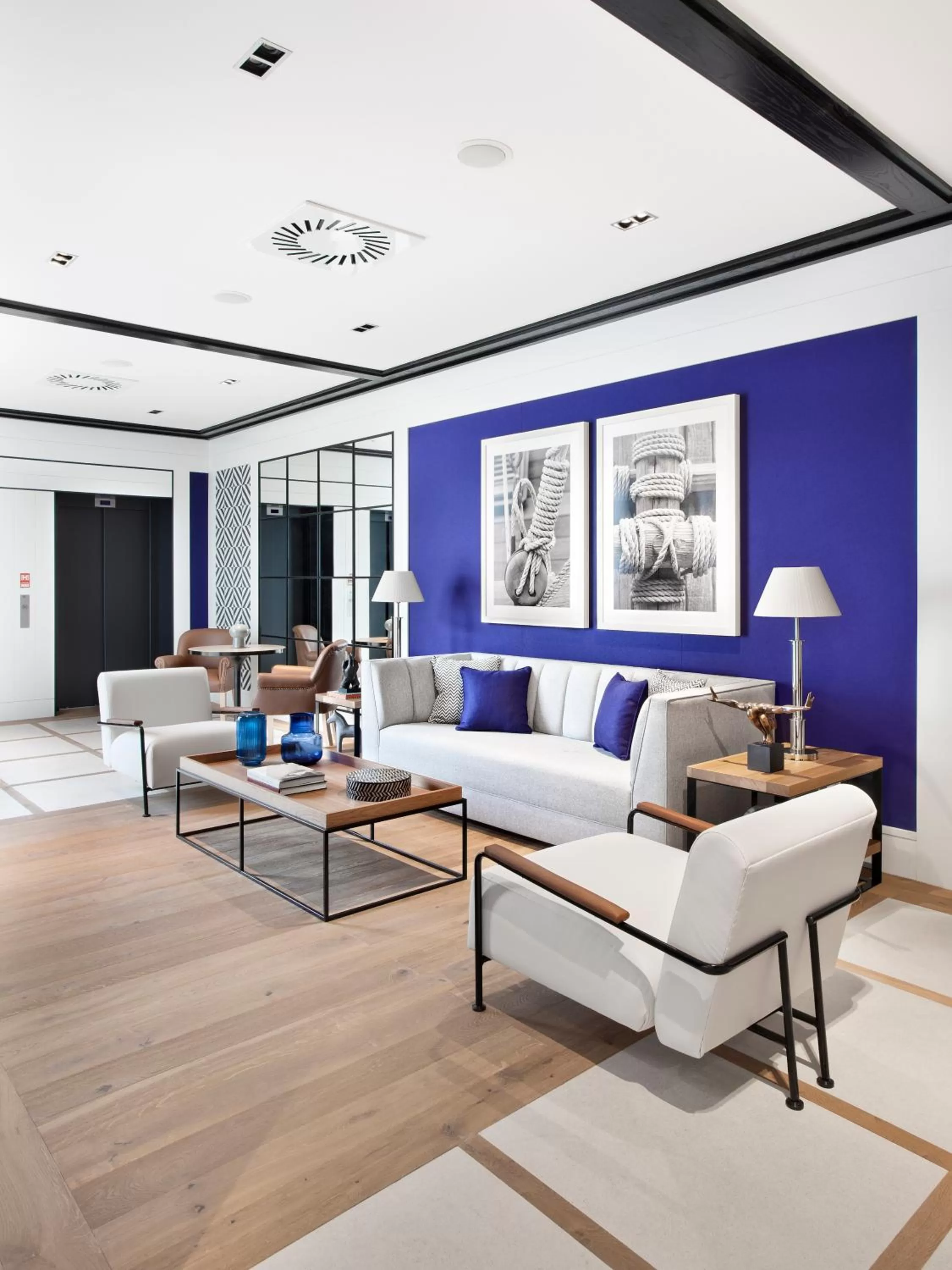 Seating area in Vincci Ponte de Ferro