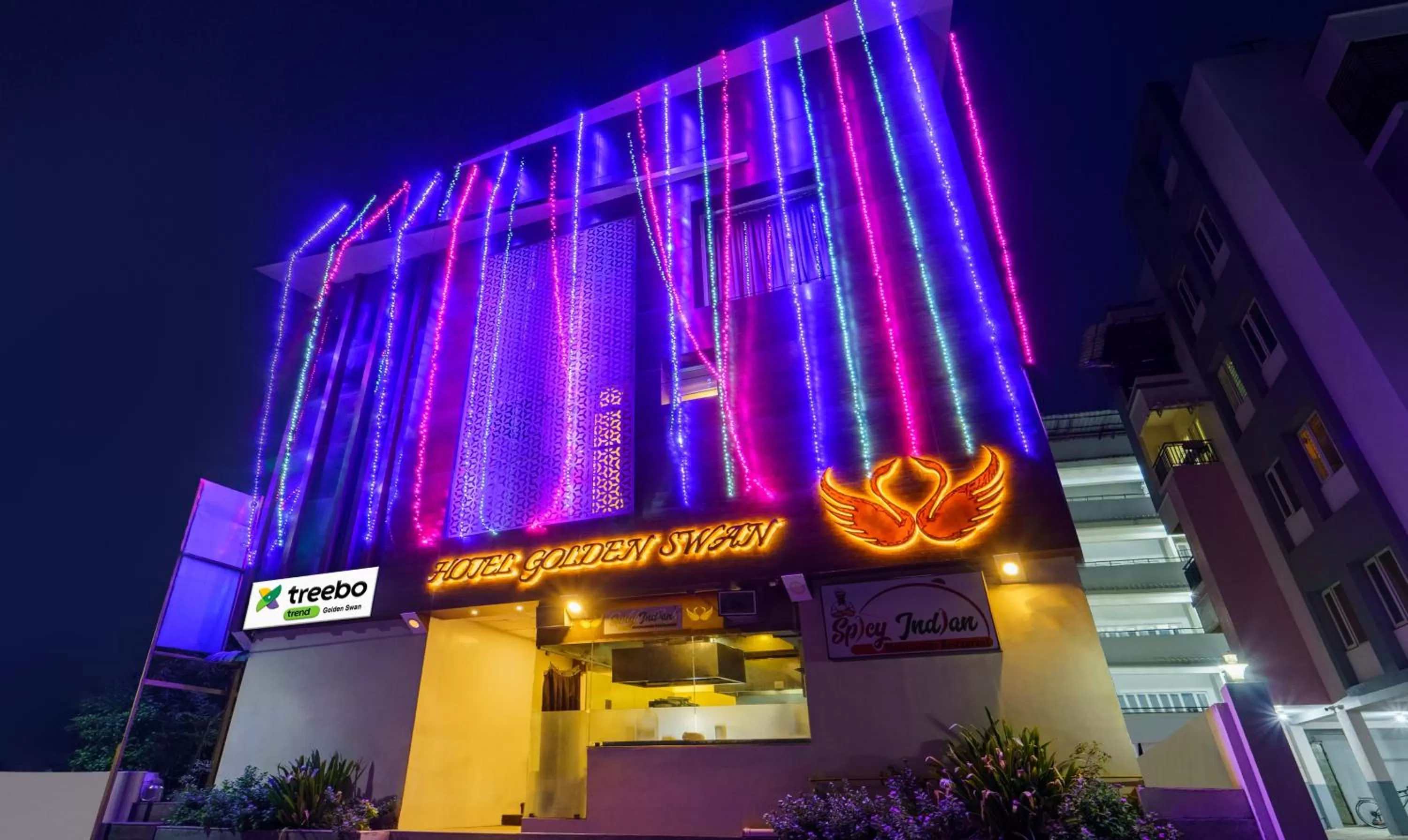 Facade/entrance in Treebo Golden Swan Tambaram