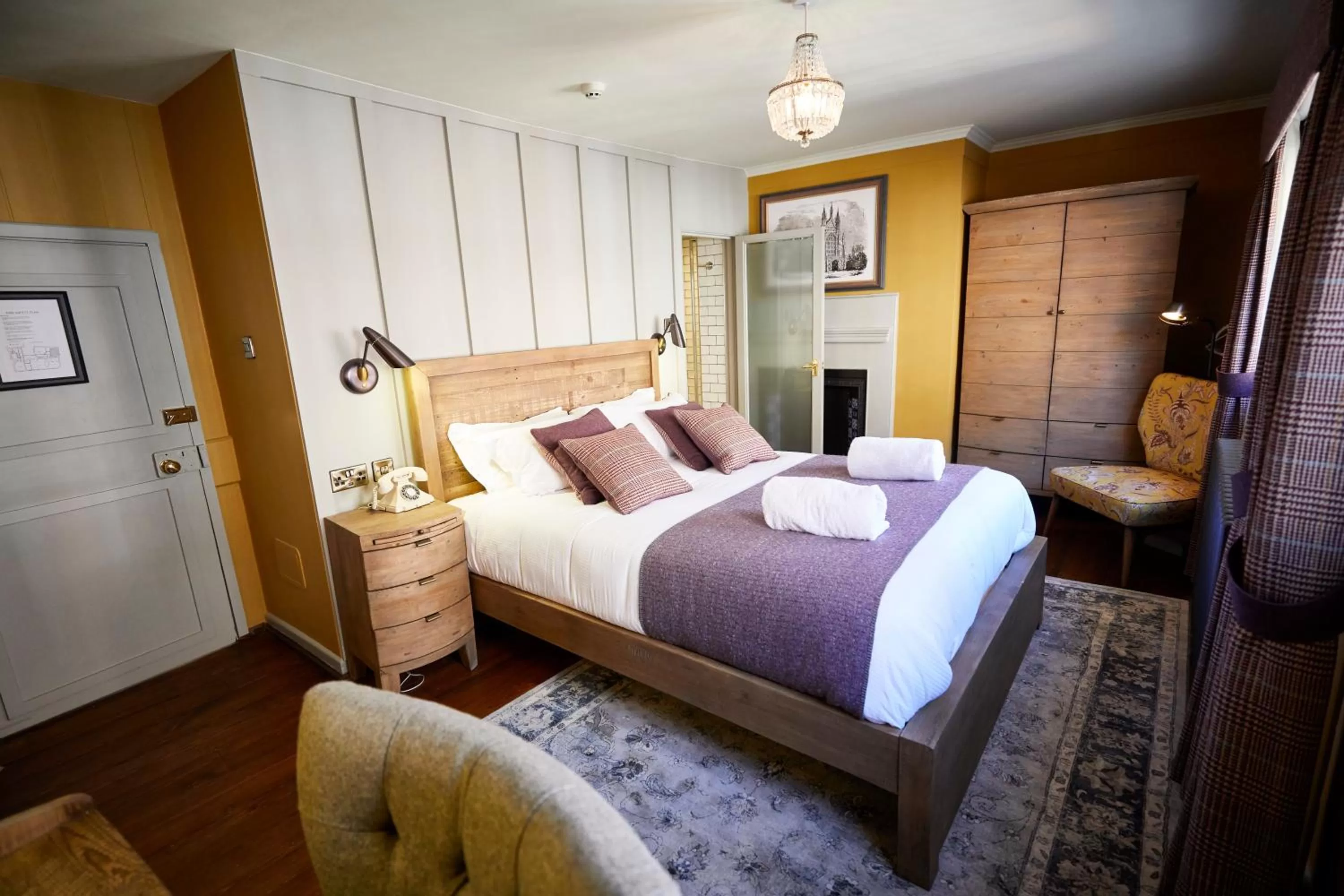 Photo of the whole room, Bed in Wykeham Arms