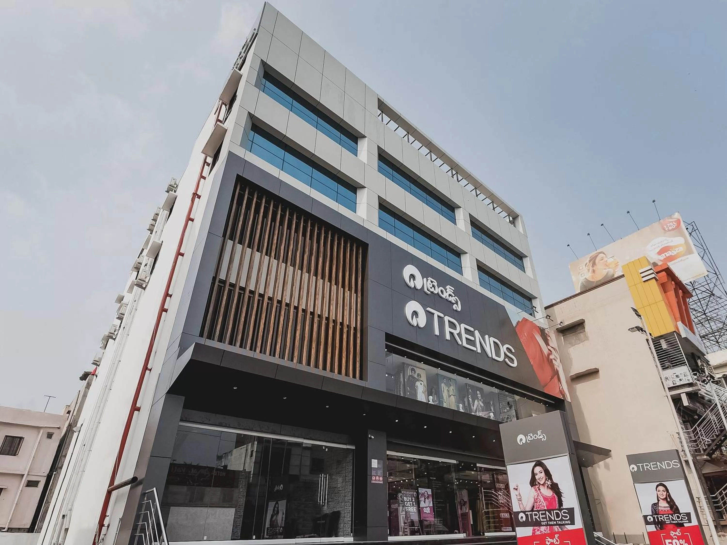 Facade/entrance, Property Building in Capital O Hotel Green Tree