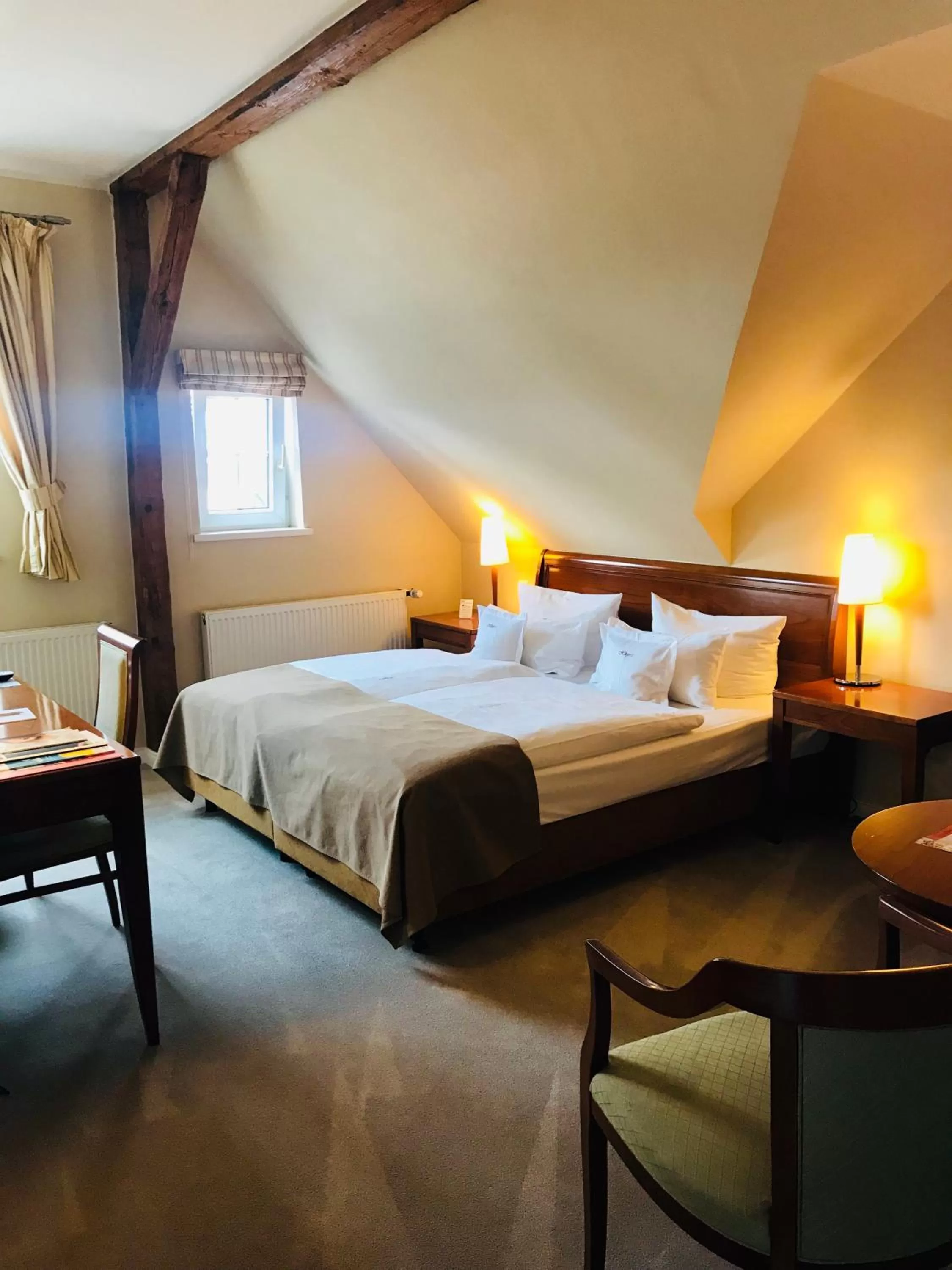 Photo of the whole room, Bed in Höger's Hotel & Restaurant