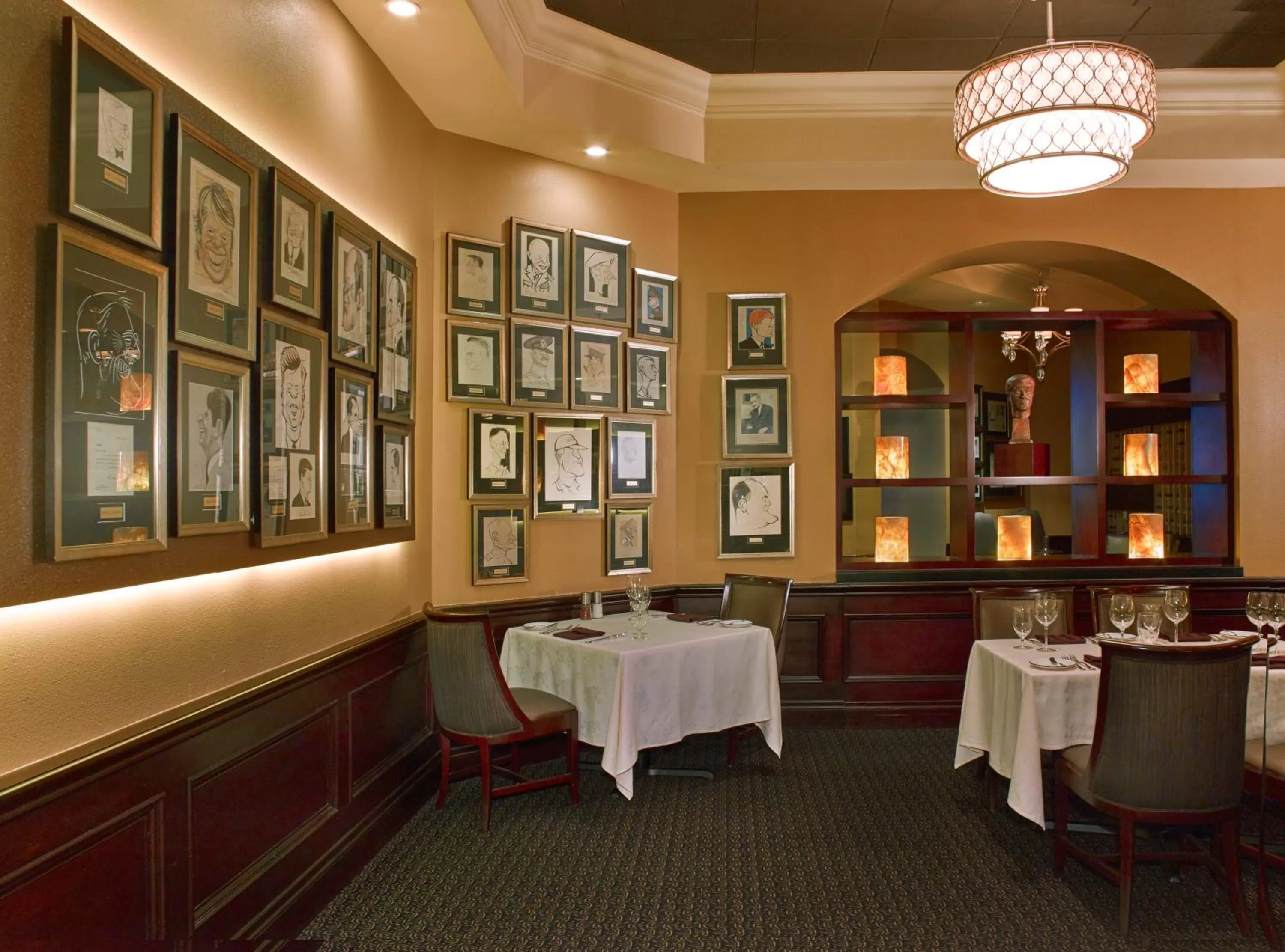 Restaurant/places to eat in Rosen Plaza Hotel Orlando Convention Center