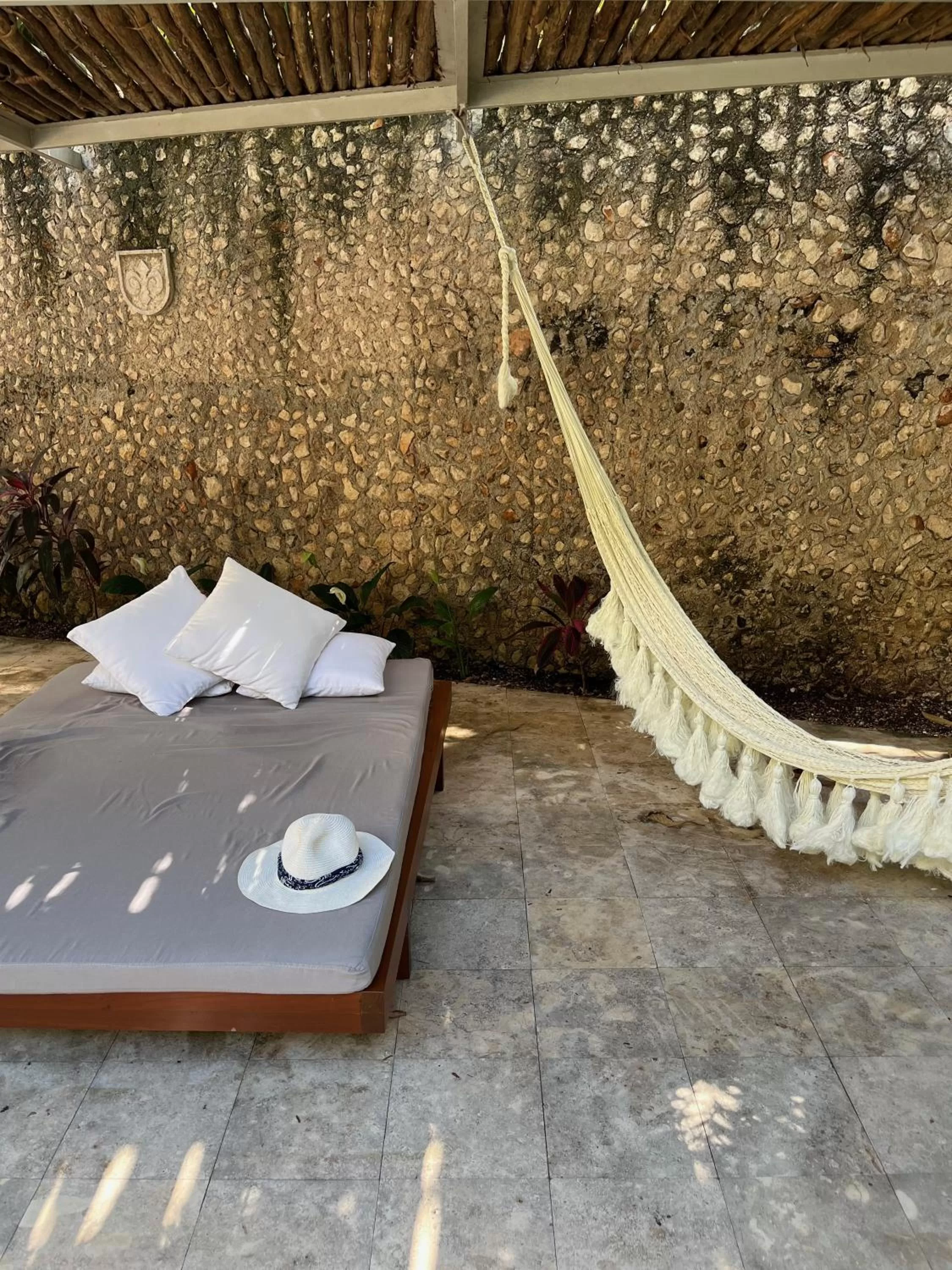 sunbed, Bed in Casa Valladolid Boutique Hotel