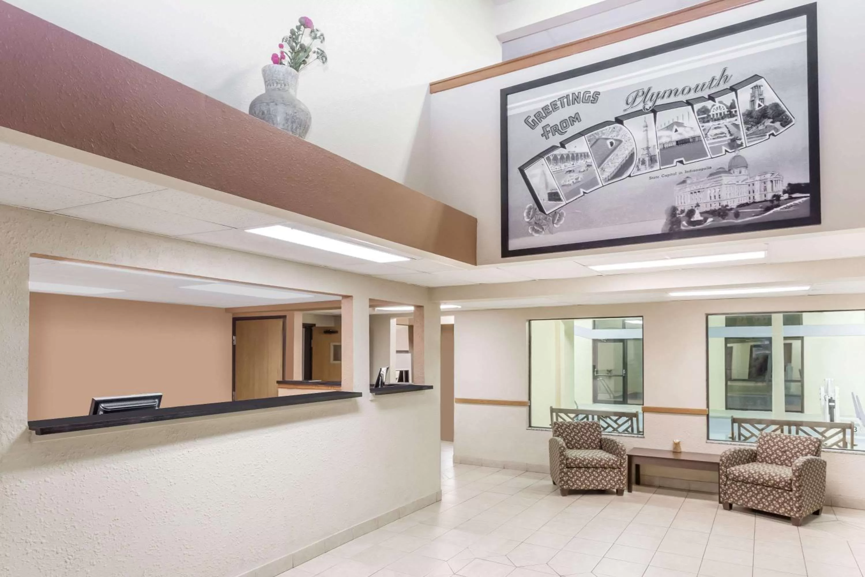 Lobby or reception in Super 8 by Wyndham Plymouth