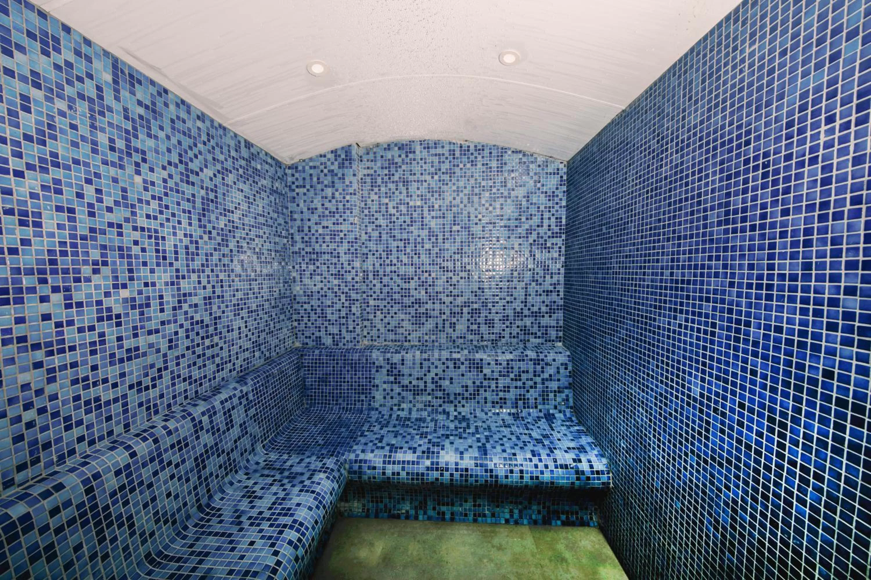 Steam room in Laren Sea Side Hotel Spa