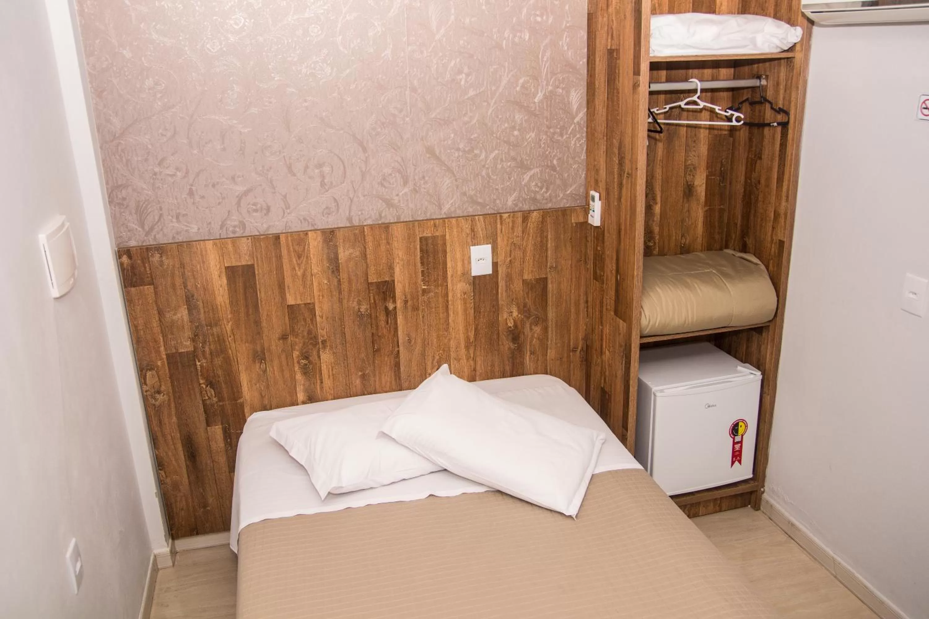 Bedroom, Bed in Hotel Guerra - Pousada Montebelo