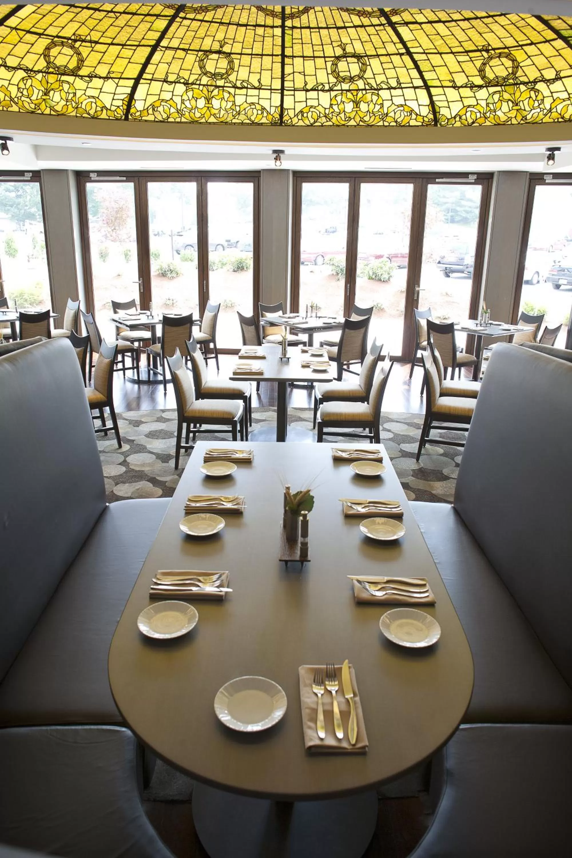 Restaurant/places to eat in Beechwood Hotel