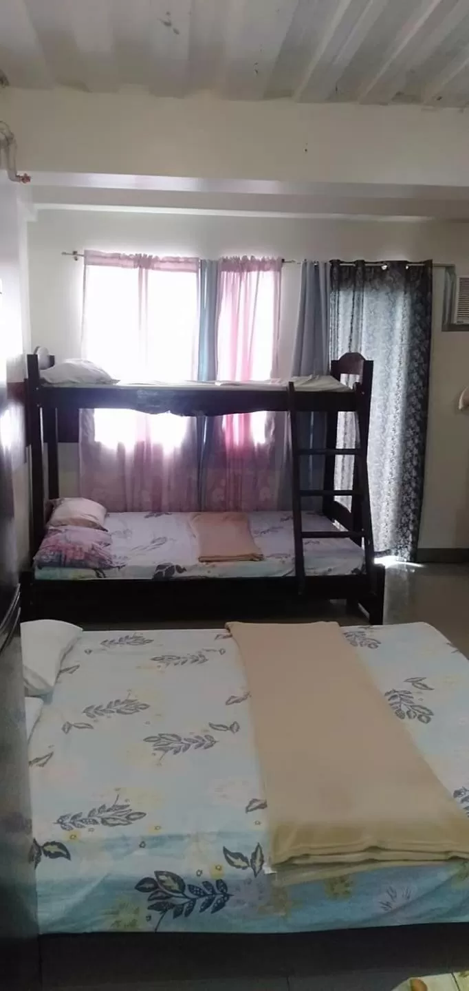 Bed in Kdorzmoonwalk Kassel Residences Paranaque