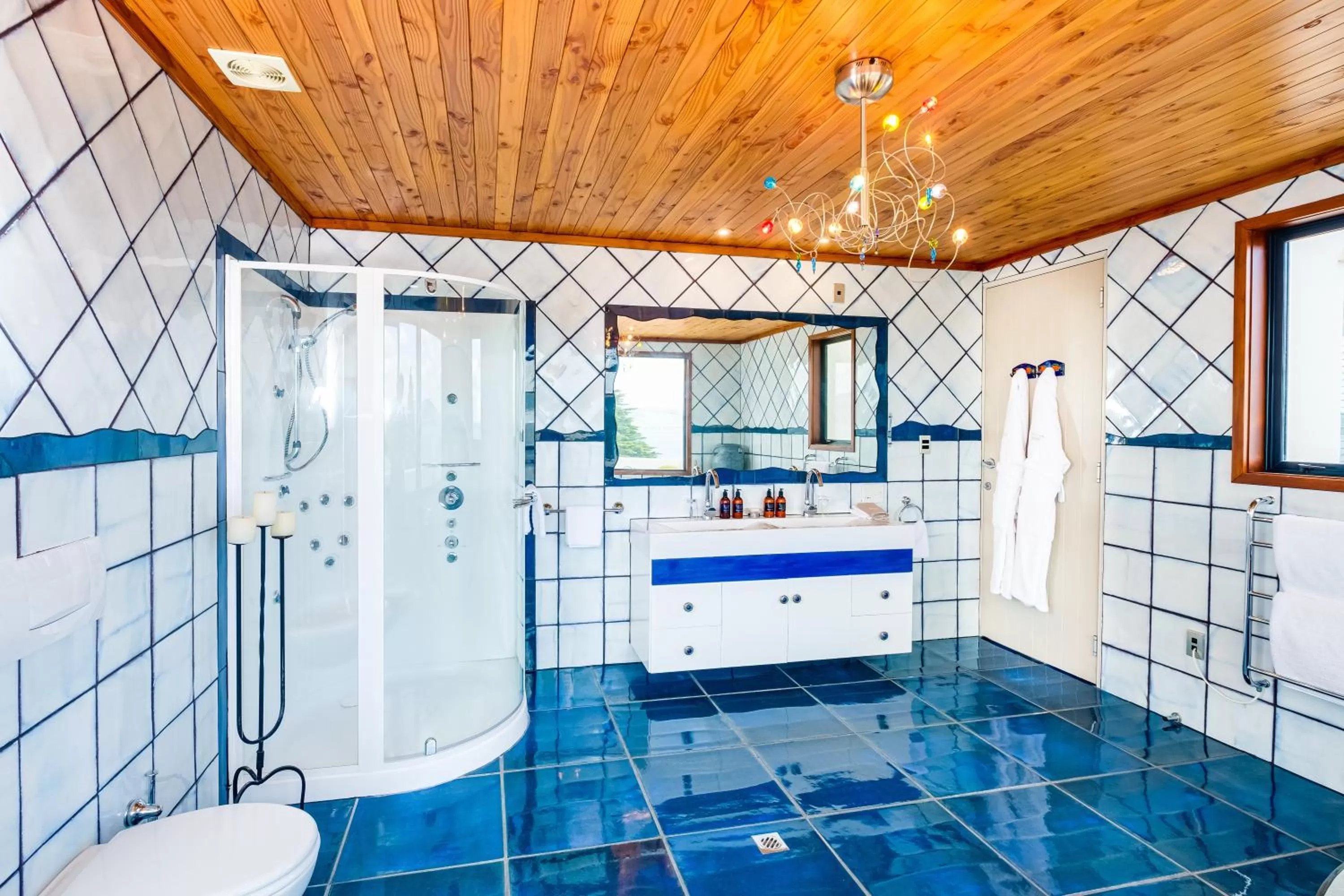 Bathroom in On The Point - Lake Rotorua
