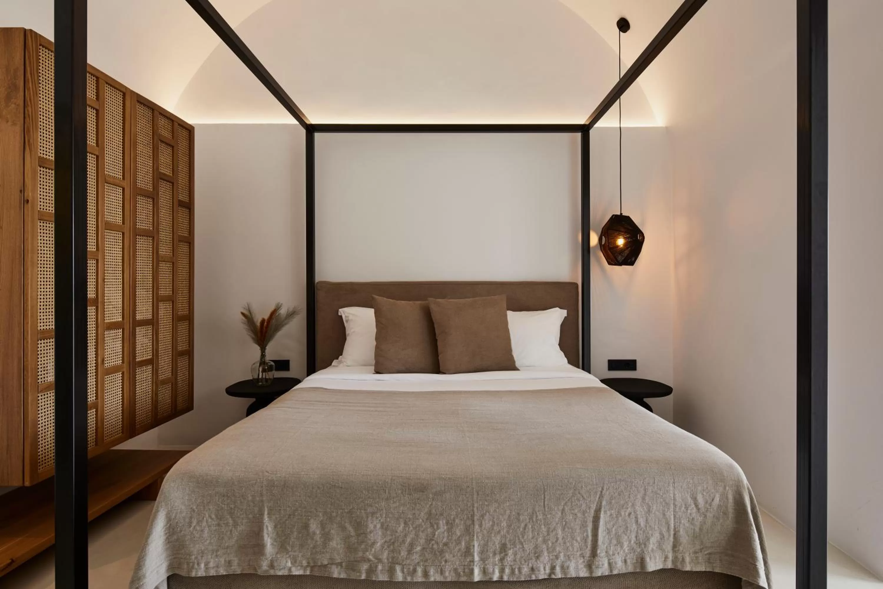 Bed in U & ME SUITES