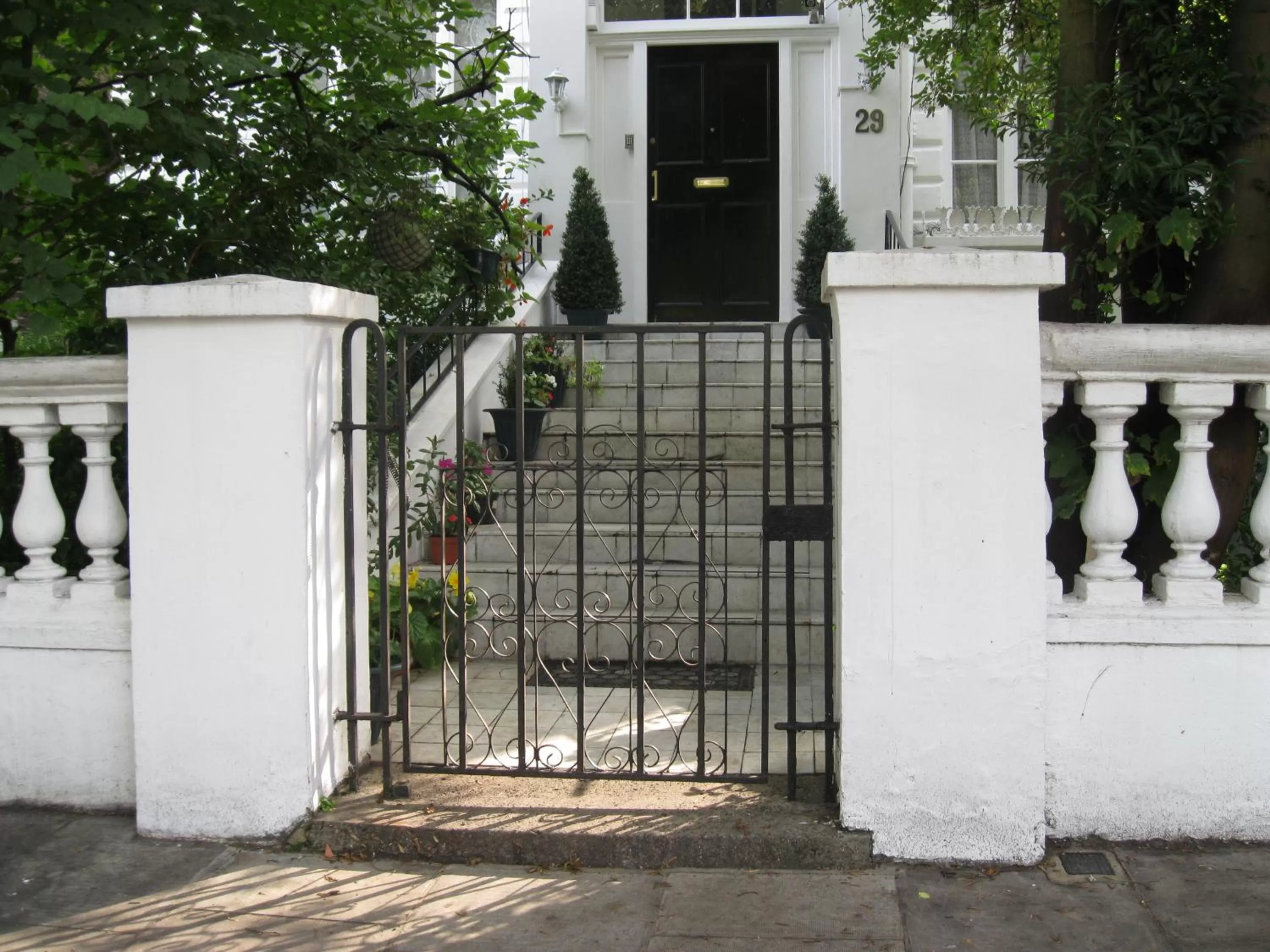 Facade/entrance in Dawson Place, Juliette's Bed and Breakfast