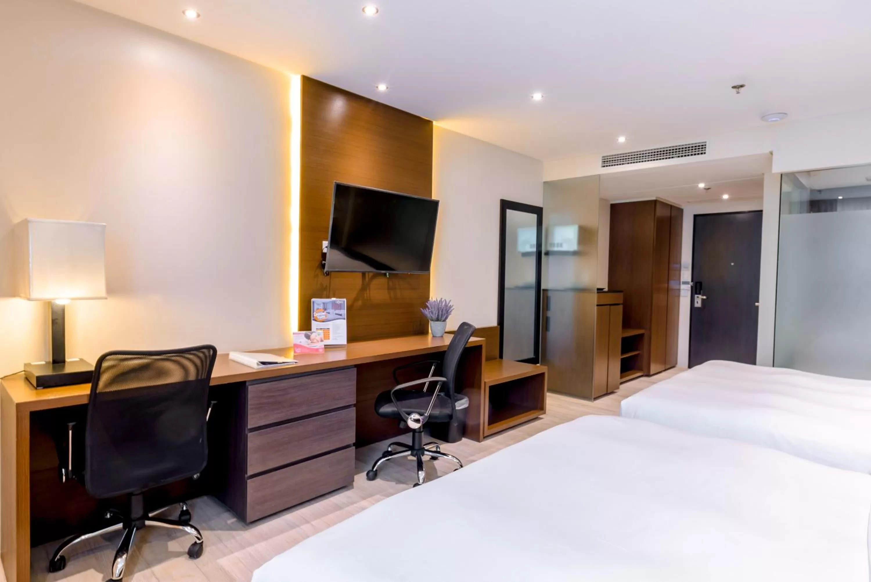 TV and multimedia, Bed in Coro Hotel