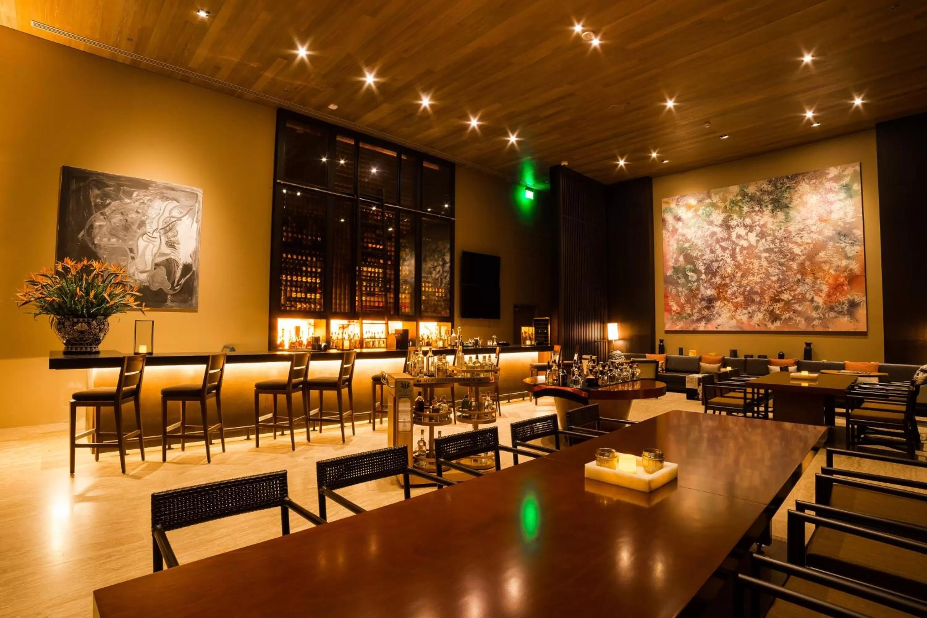 Lounge or bar in JW Marriott Los Cabos Beach Resort & Spa