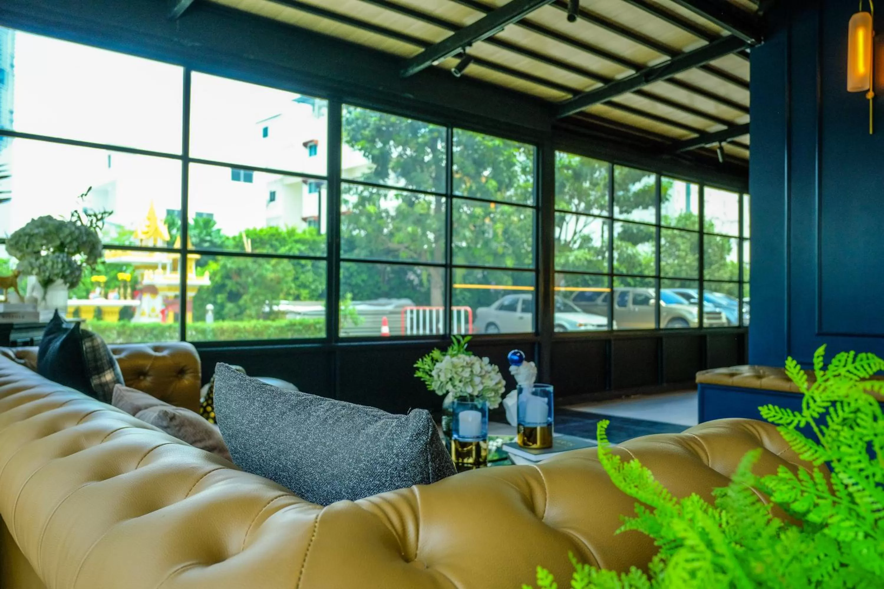 Seating area in U Sabai Hotel Bangkok