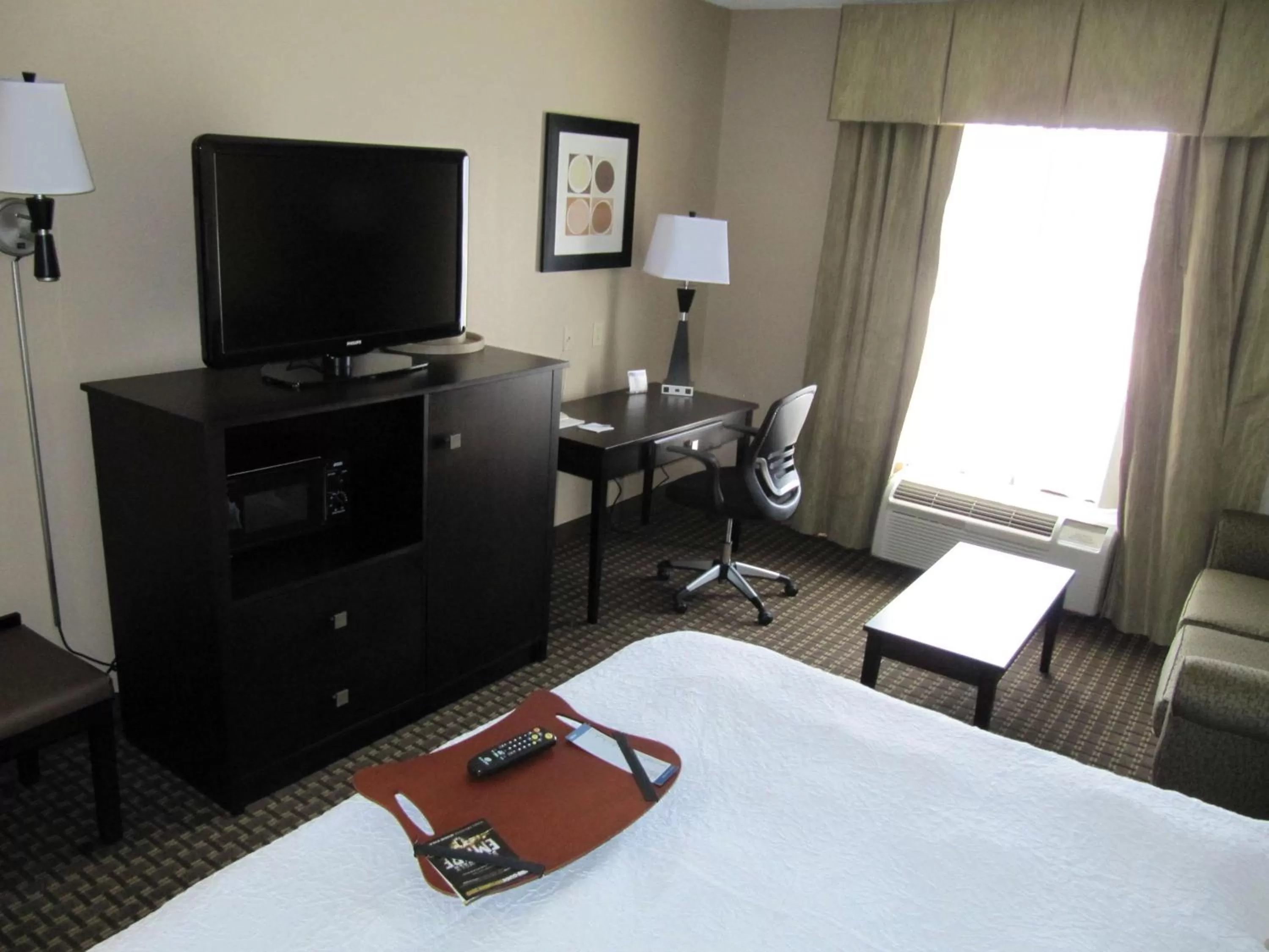 Bedroom, Bed in Hampton Inn Lindale/Tyler