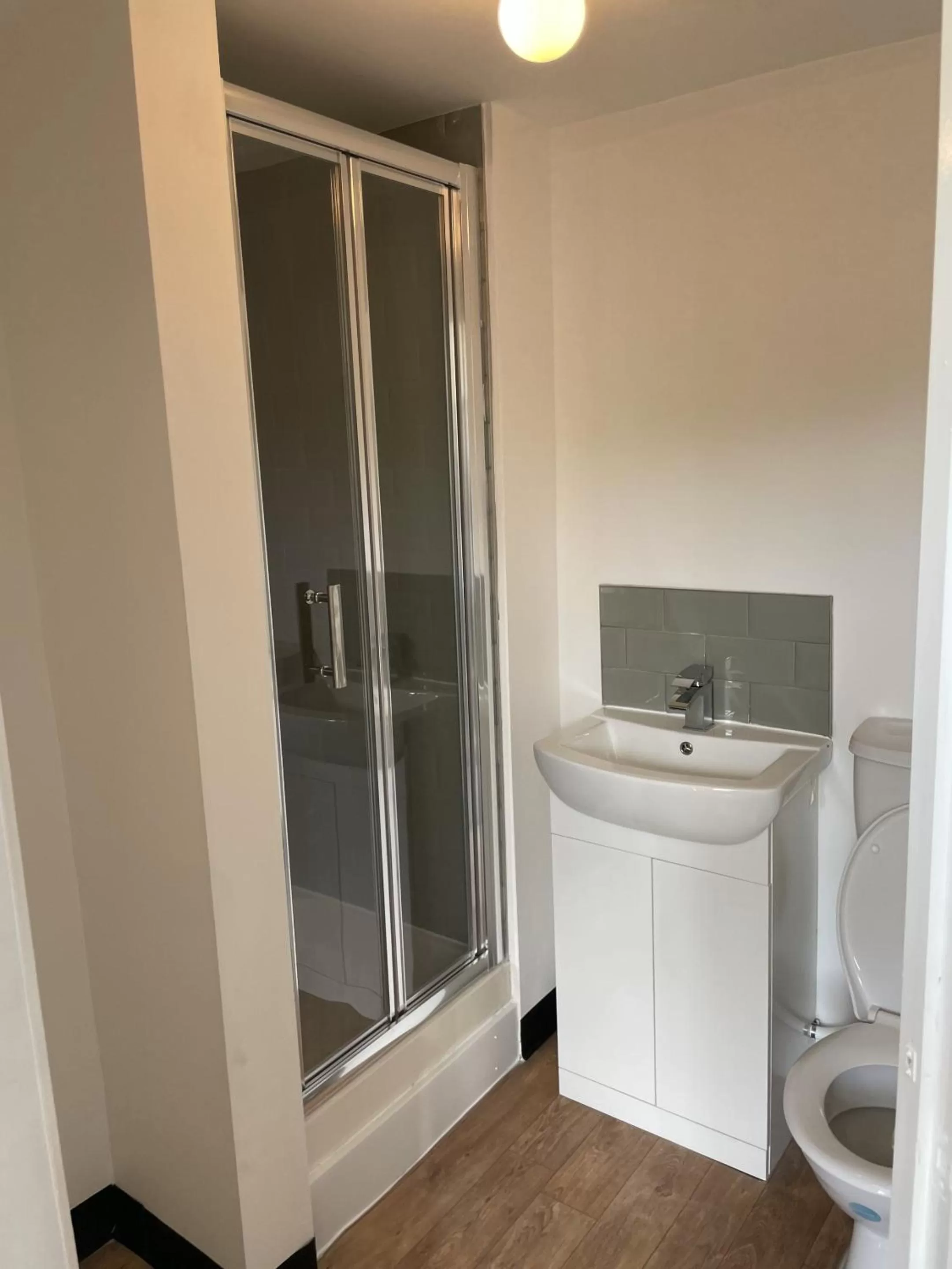 Bathroom in The Seven Stars