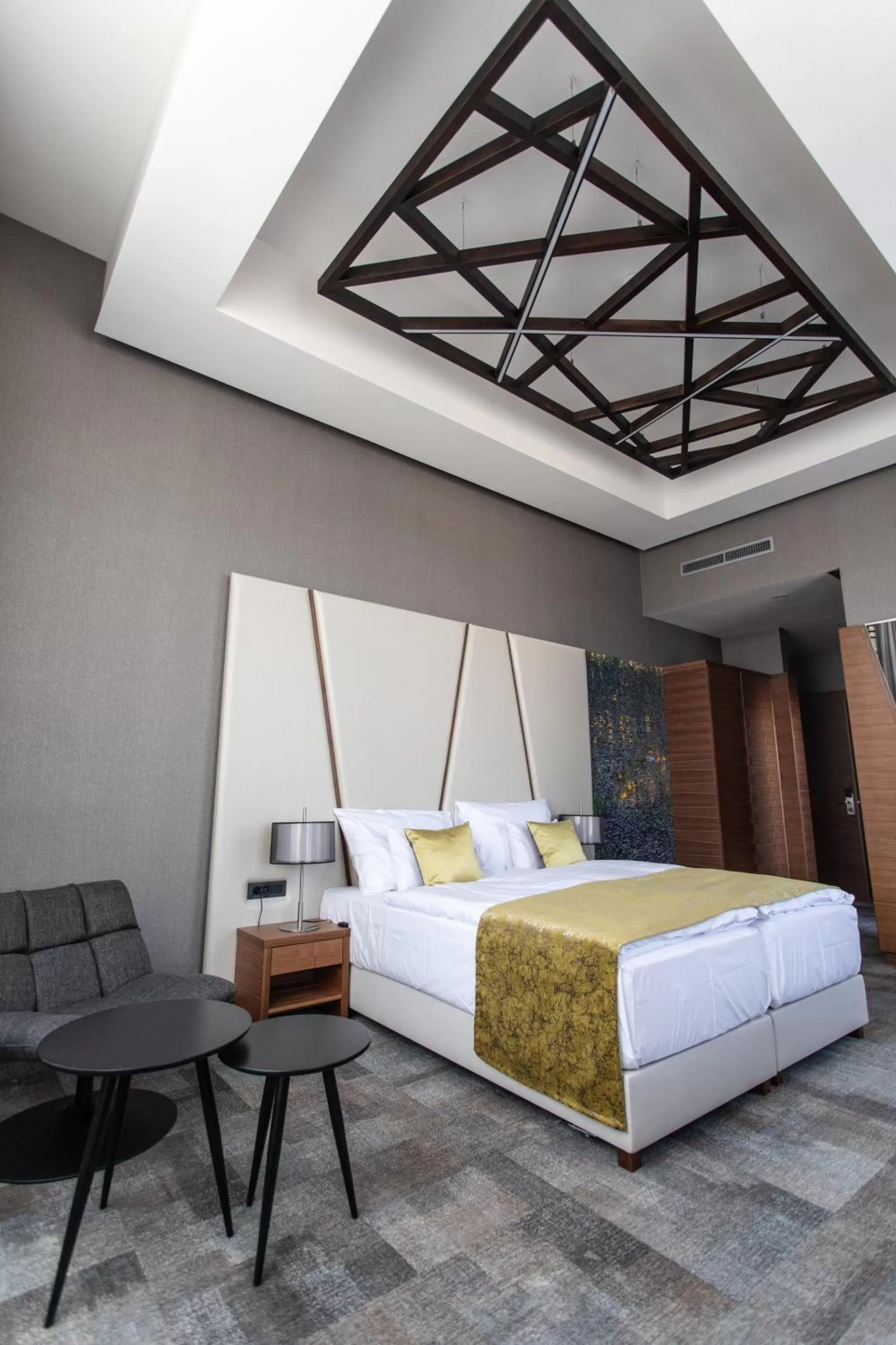 Photo of the whole room, Bed in Artis Boutique Hotel