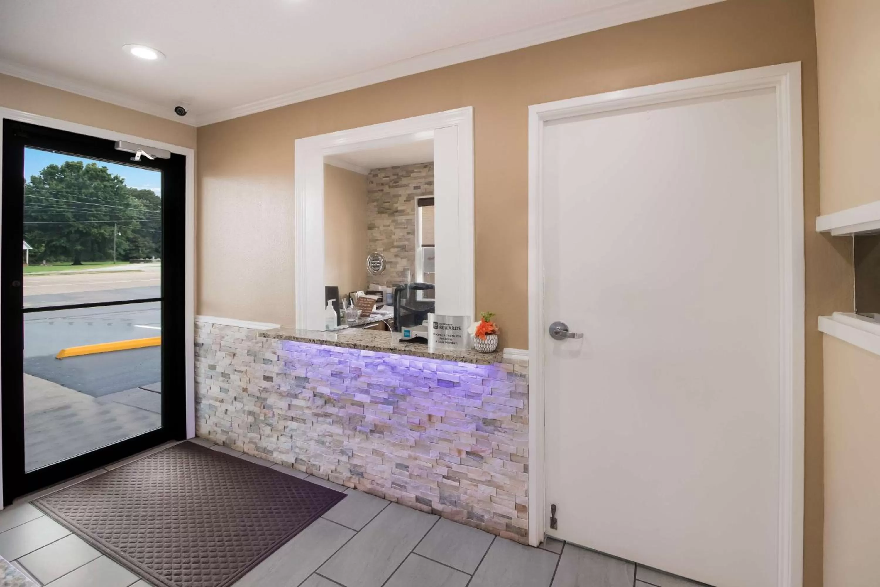 Lobby or reception, Bed in Best Western - McKenzie