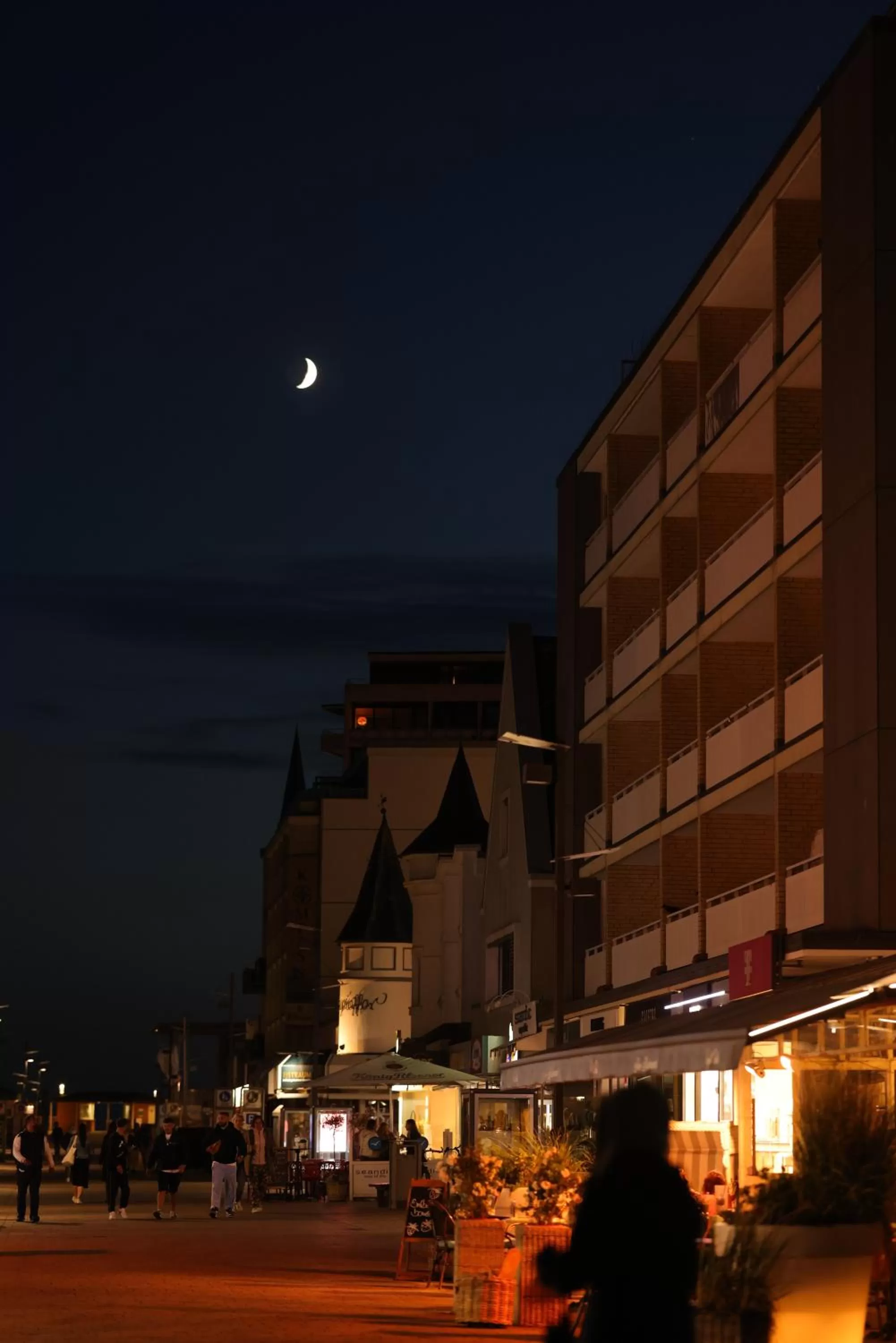 Night in Mimosa Hotel