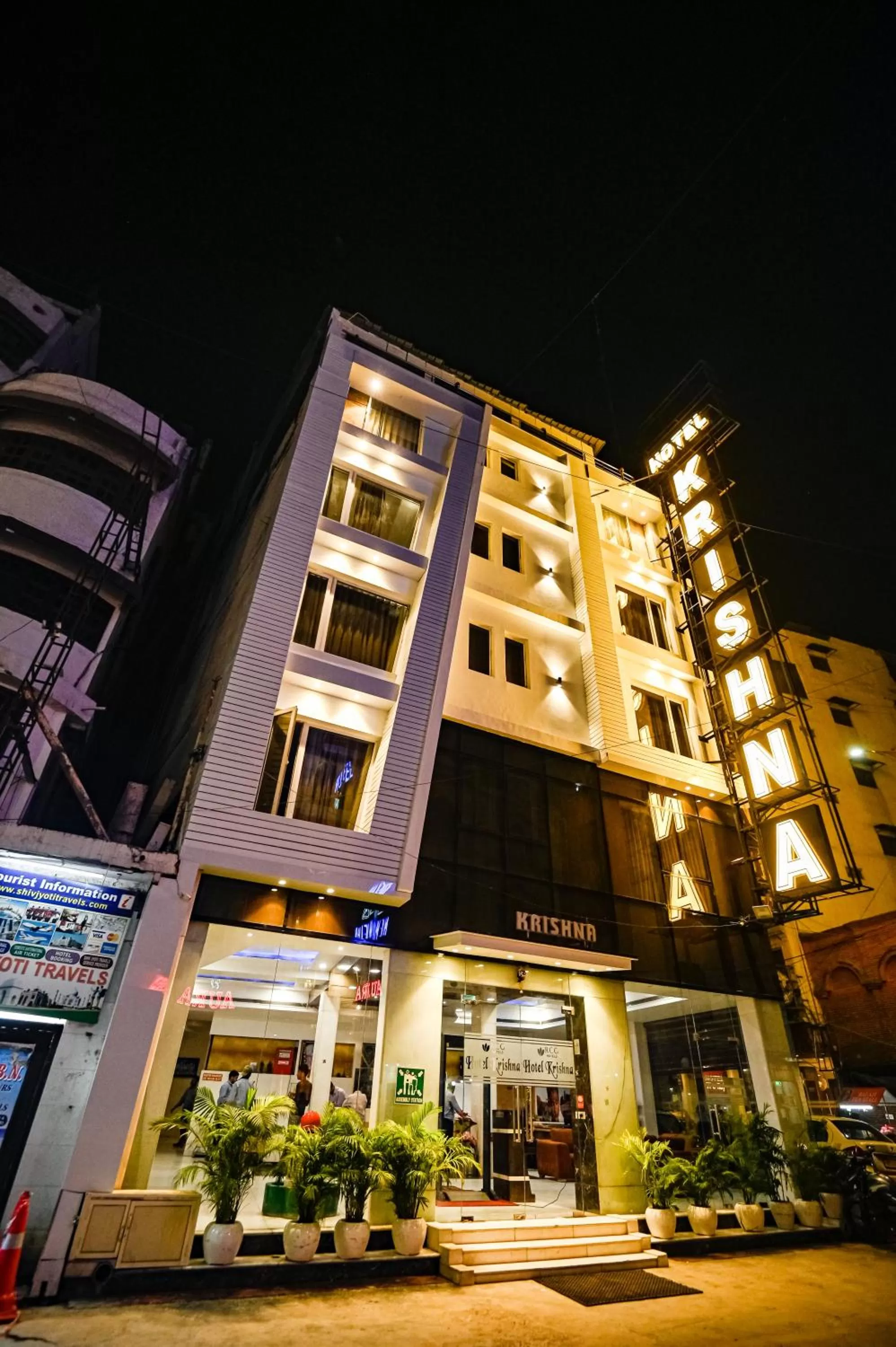 HOTEL GEESON INTERNATIONAL-New Delhi Railway Station-Paharganj