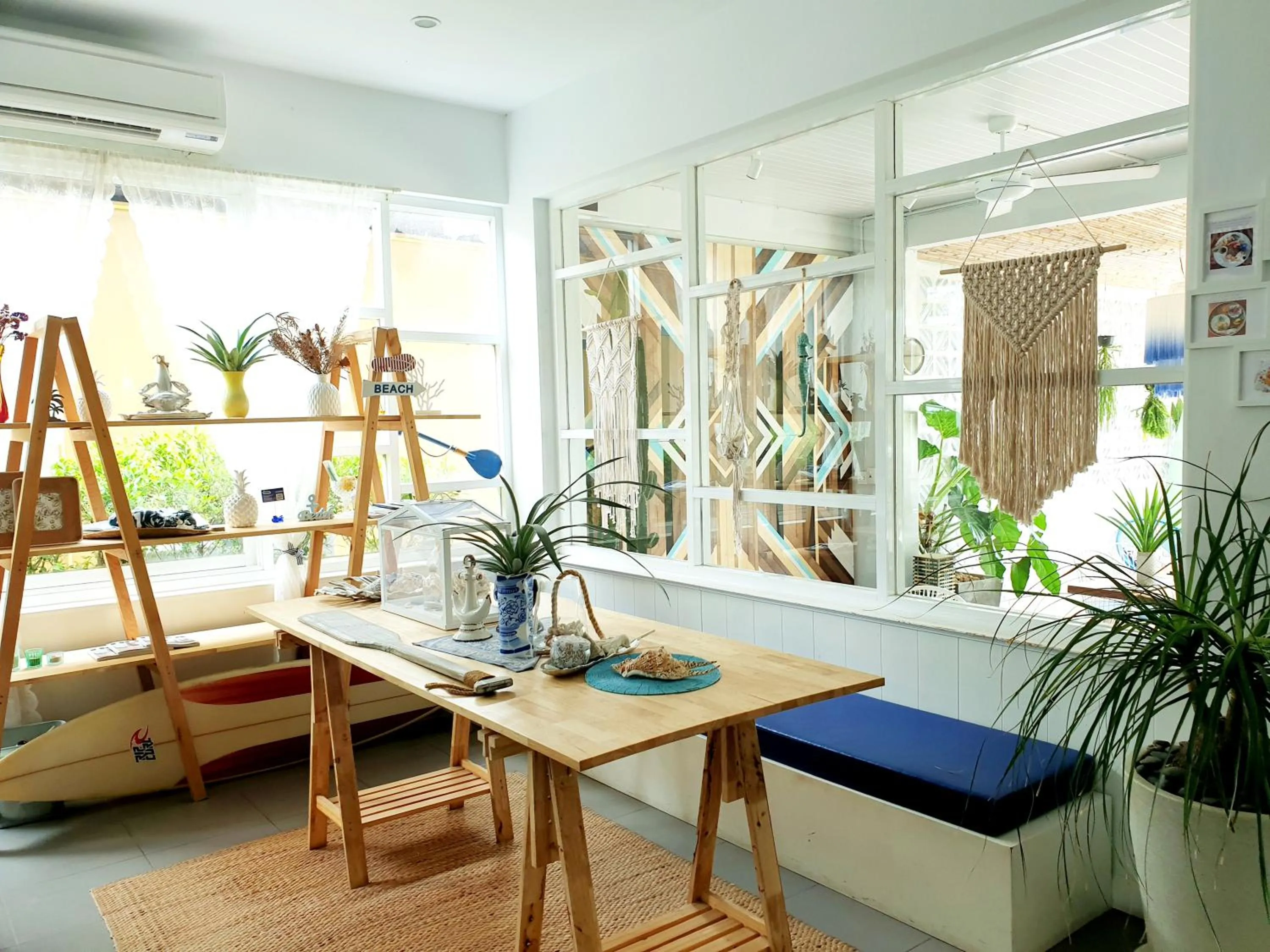 Chill House at Naiyang