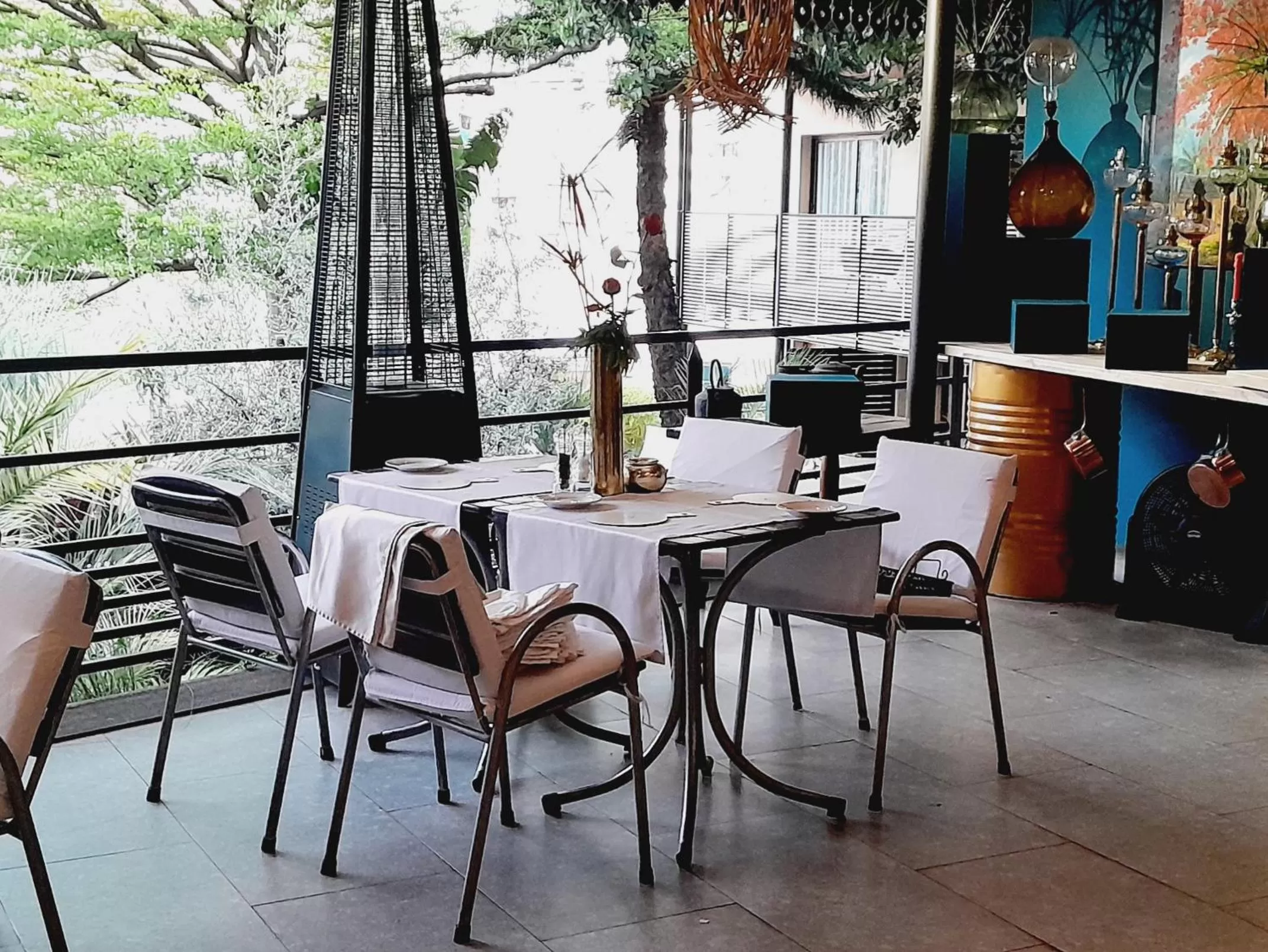 Restaurant/Places to Eat in La Varangue