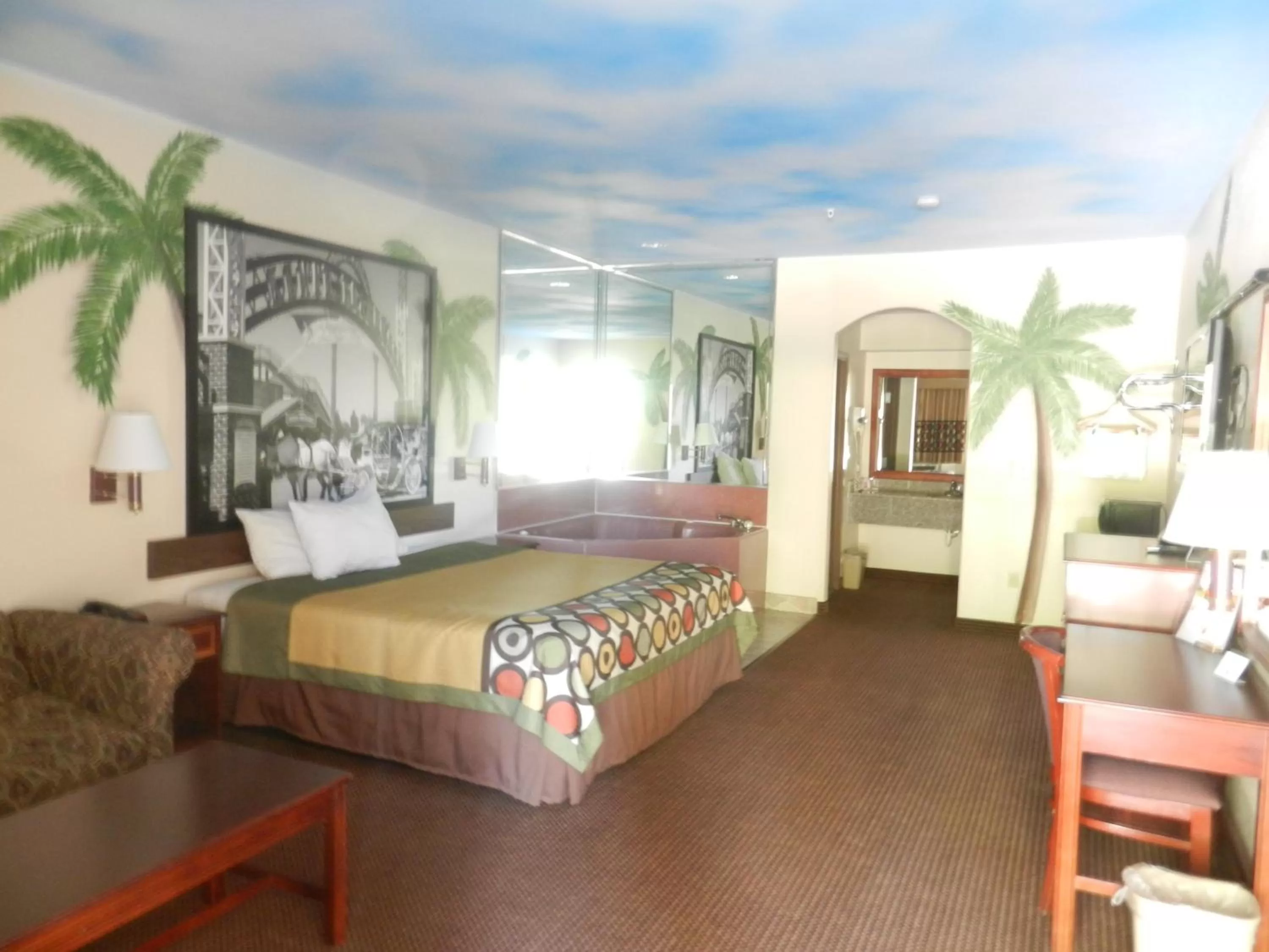 Decorative detail, Bed in Super 8 by Wyndham Humble - Atascocita - FM 1960 I-69