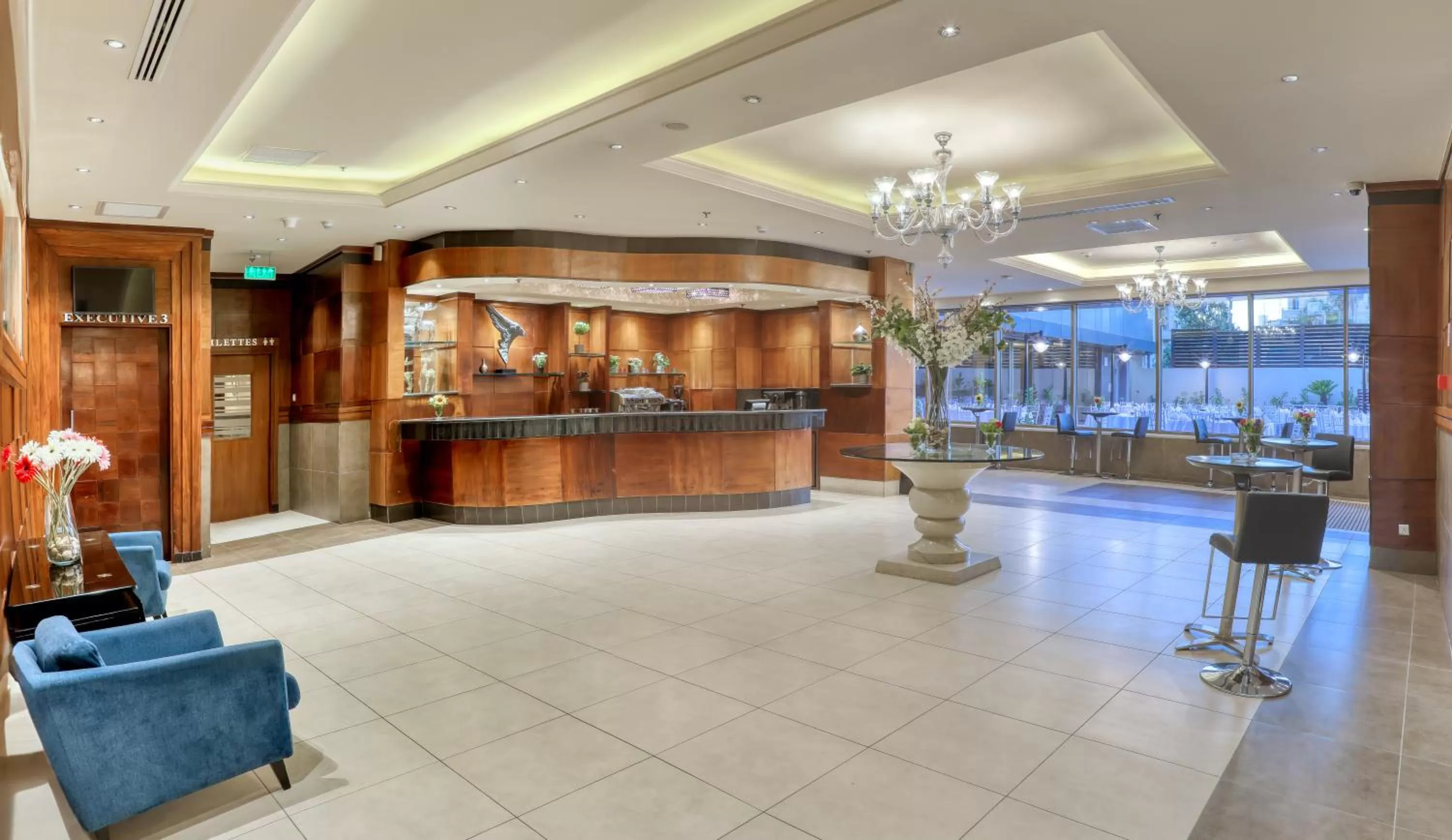 Lobby or reception in Geneva Hotel