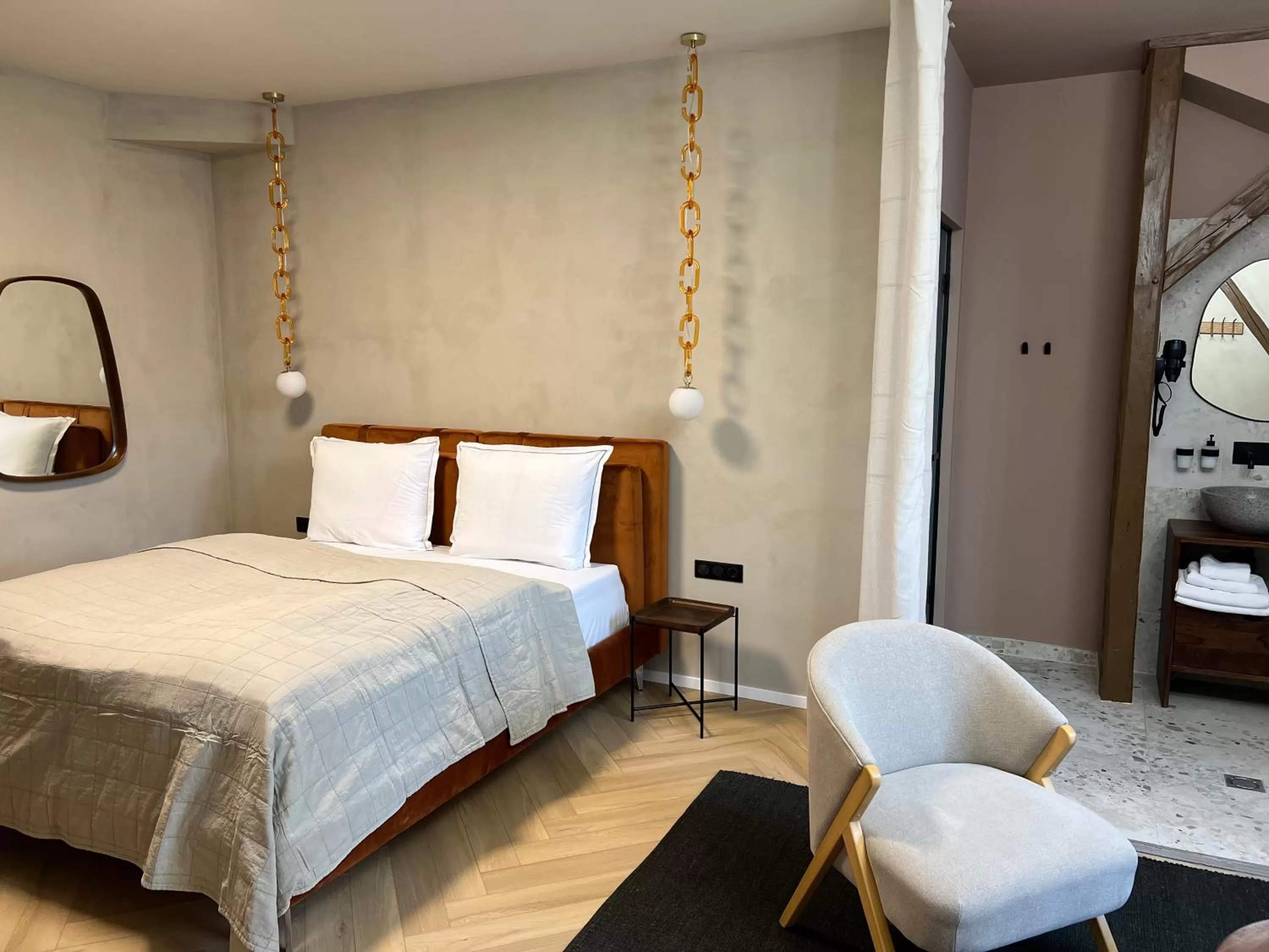 Bedroom, Bed in Nest