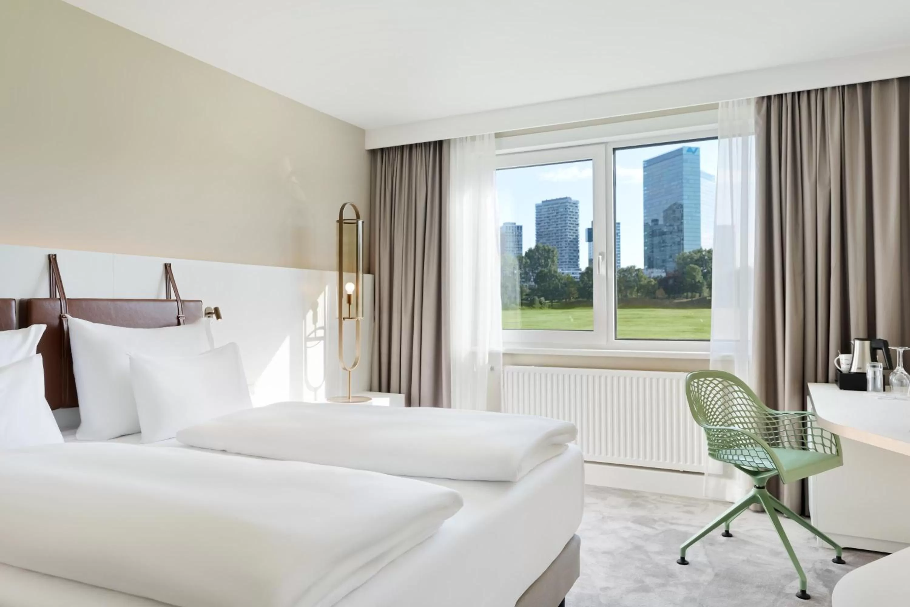 Photo of the whole room, Bed in Austria Trend Hotel Bosei Wien