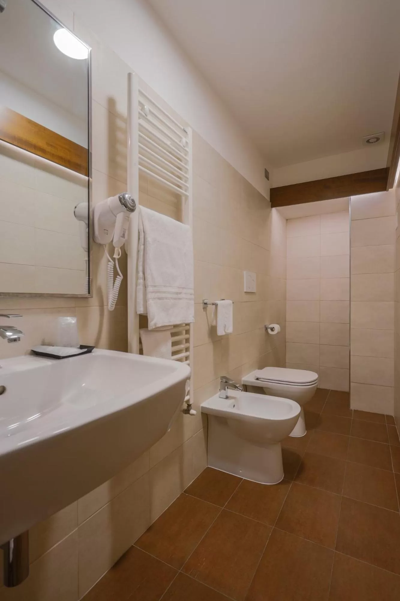 Bathroom in Hotel Velino