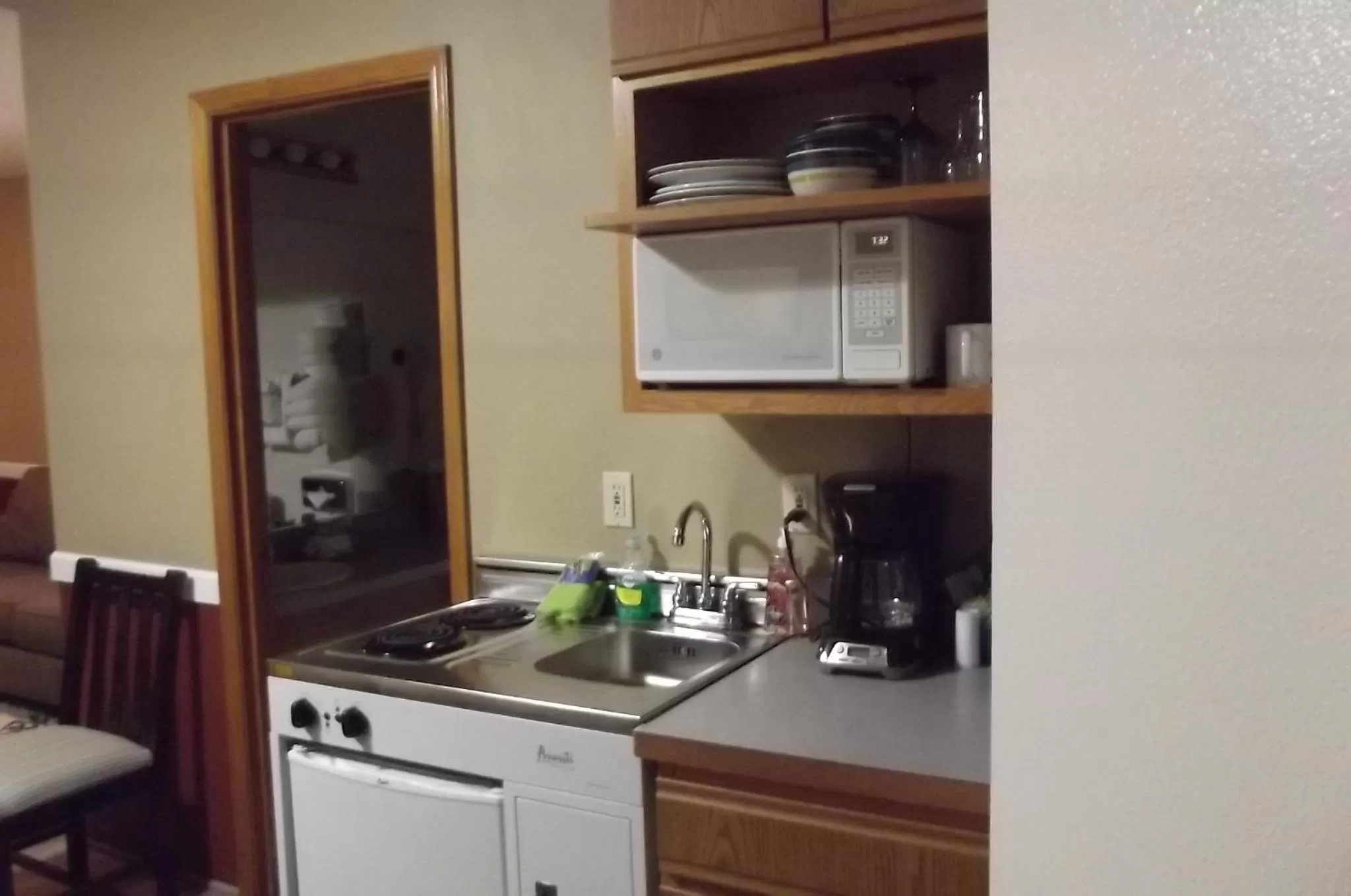 Kitchen or kitchenette, Kitchen/Kitchenette in Hillcrest Inn