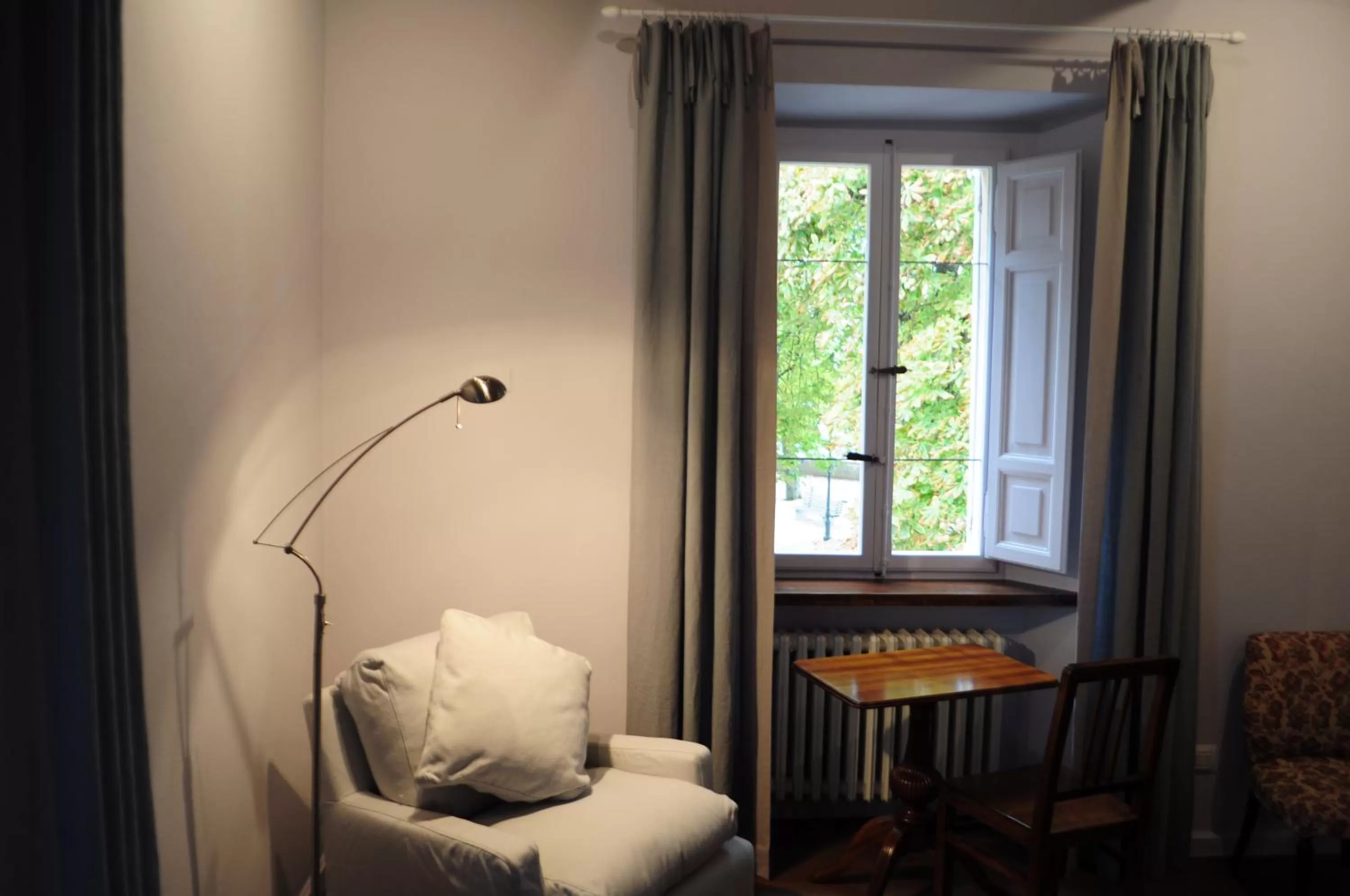 Seating Area in Oberdan Ospitalita'