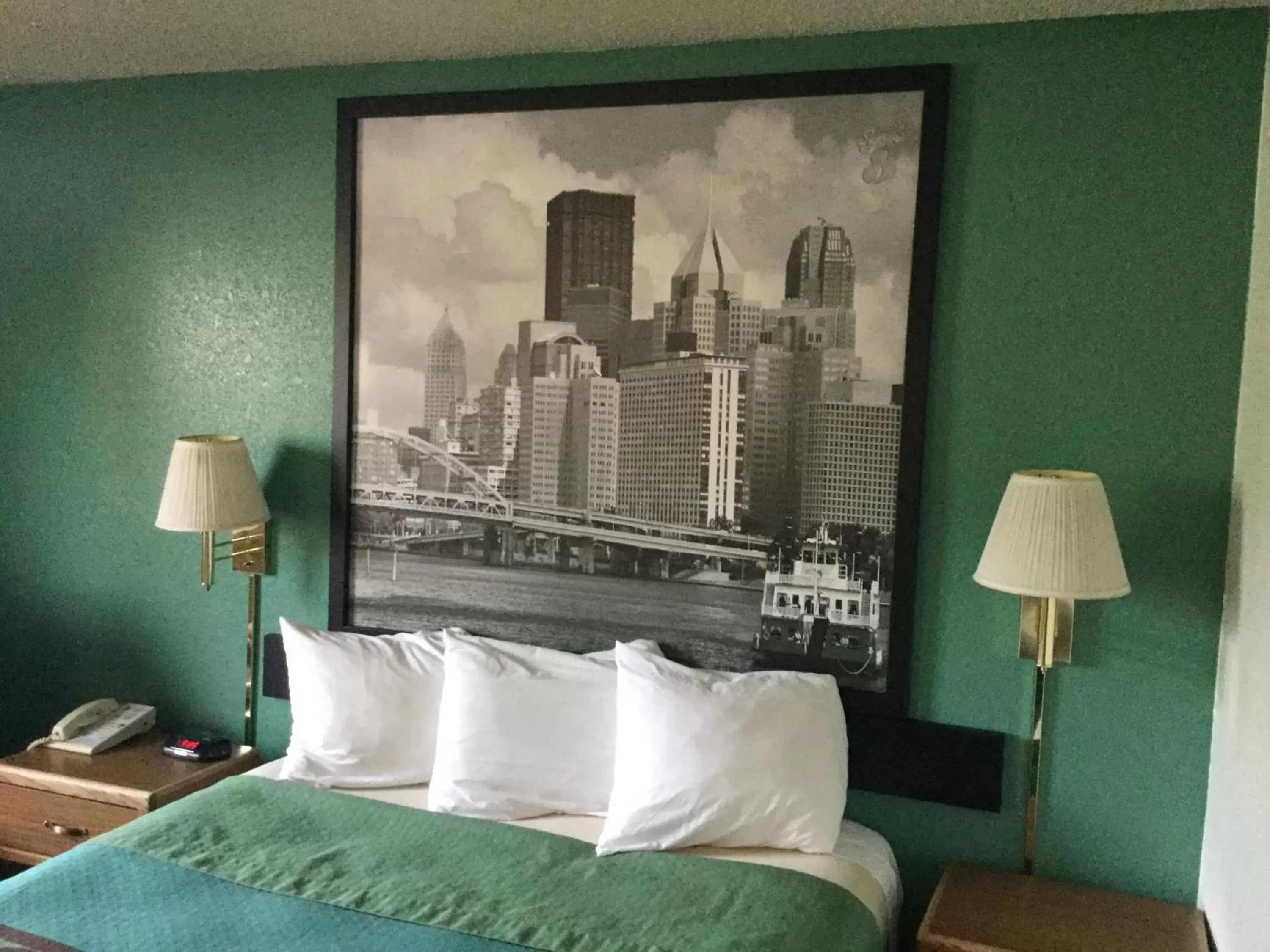 Queen Room - Disability Access/Non-Smoking in Super 8 by Wyndham New Stanton Queen Room - Disability Access/Non-Smoking in Super 8 by Wyndham New Stanton